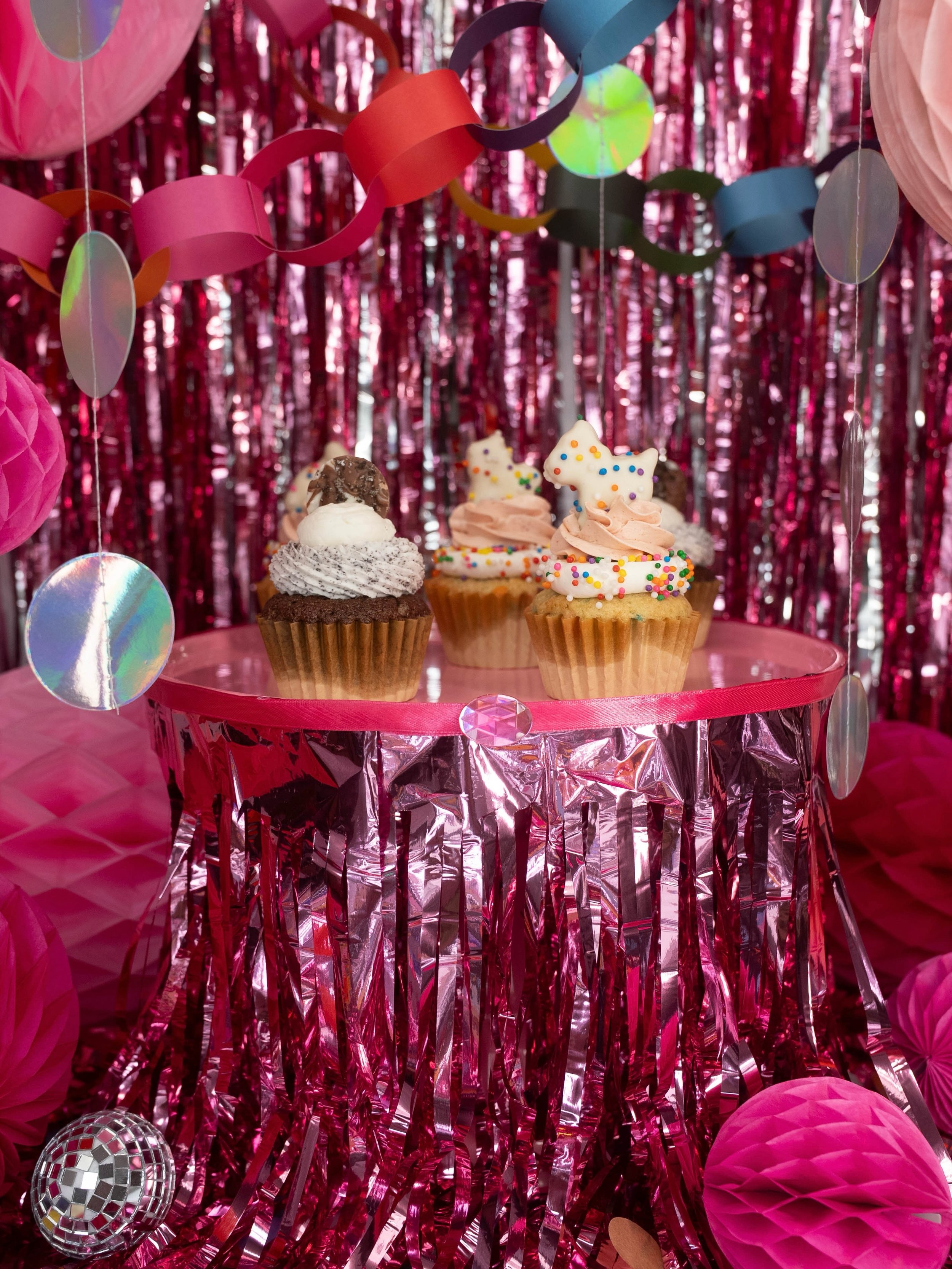 LAST CALL 💿✨

For The Greatest Hits Cupcake Box + The Throwback Cookie Box
Only 3 days left to pre-order! 
Link in bio and address provided at checkout.

Don&rsquo;t miss the last dance 💕

#eatspiltmilk #glutenfree #popup #cookies #cupcakes