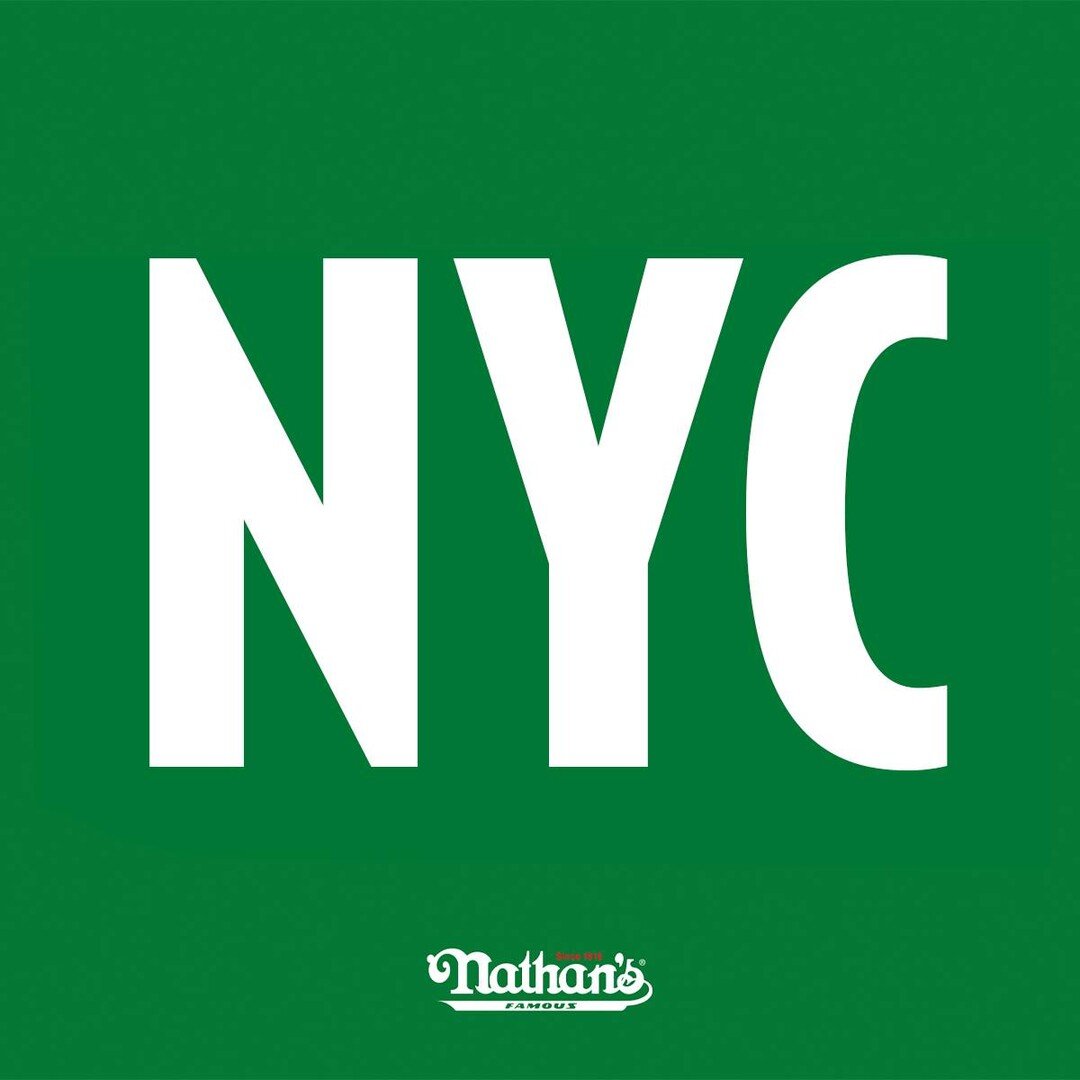 Hoy tenemos un NYC State of Mind en Chilangolandia. 👉🐶👈

#nyc #cdmx #nathansfamous #hotdog🌭