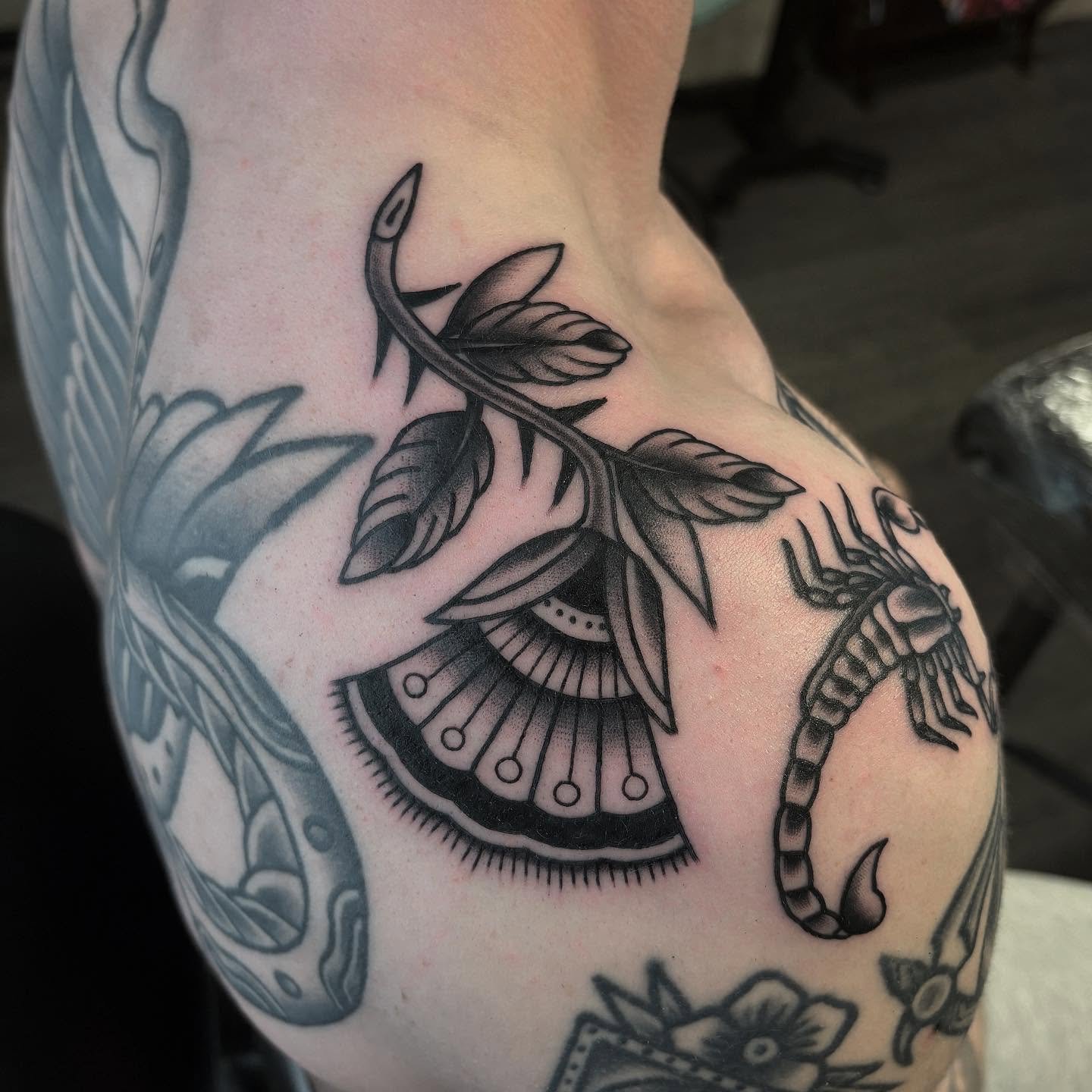 Thanks Karl! Done @secretdoor_studio  #tattoo #tattoos #tattooed #tattooing #qttr #queertattooer #oldworkers #oldschool #oldschooltattoo #tradworkers #traditionaltattoo #gerfertattoo #dublin 
Thanks:
@dermalizepro