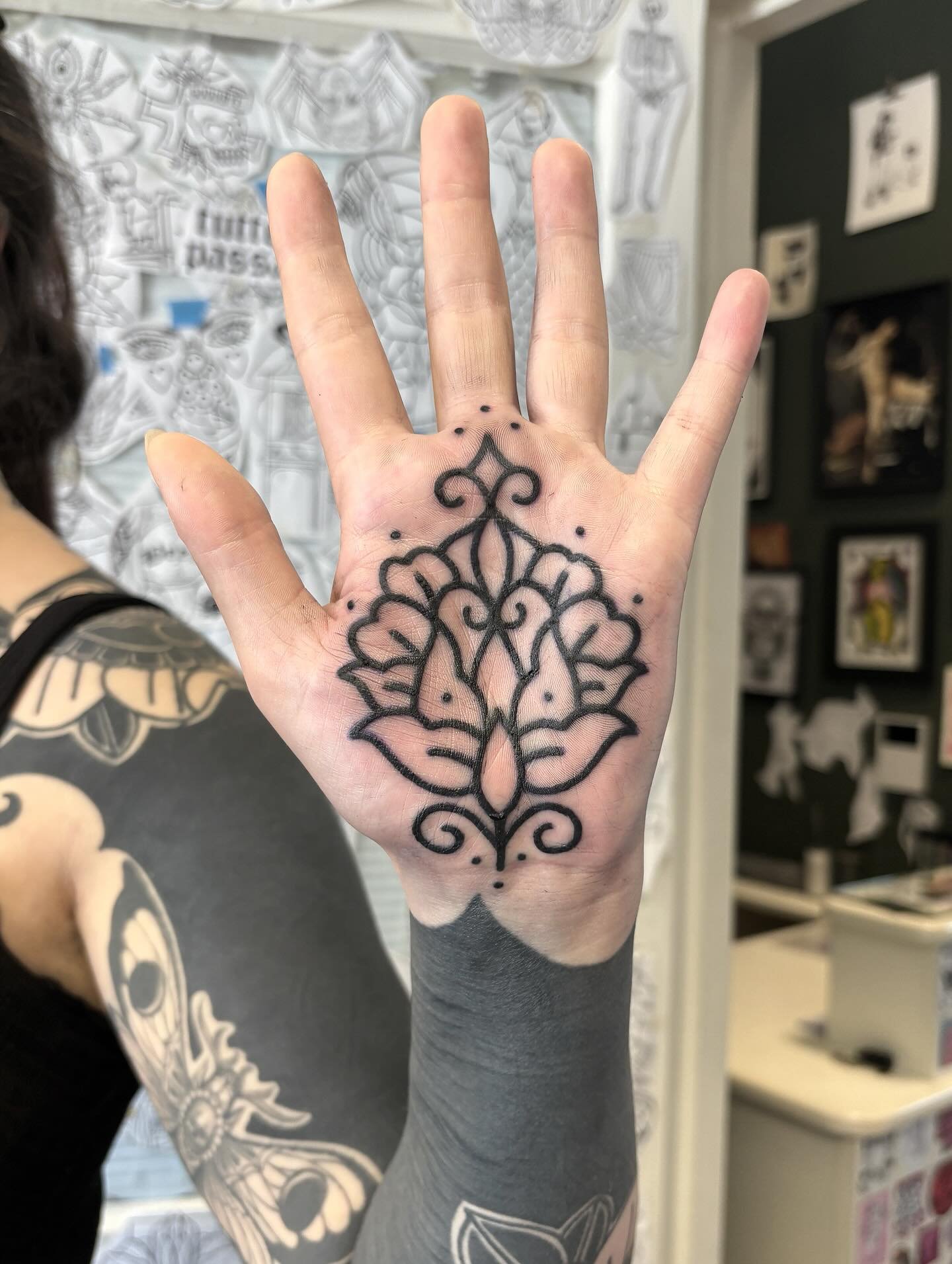 Thanks so much Aoife! Love doing palms 🤜🤛 done @secretdoor_studio #palmtattoo #tattoo #gerfertattoo #dublin