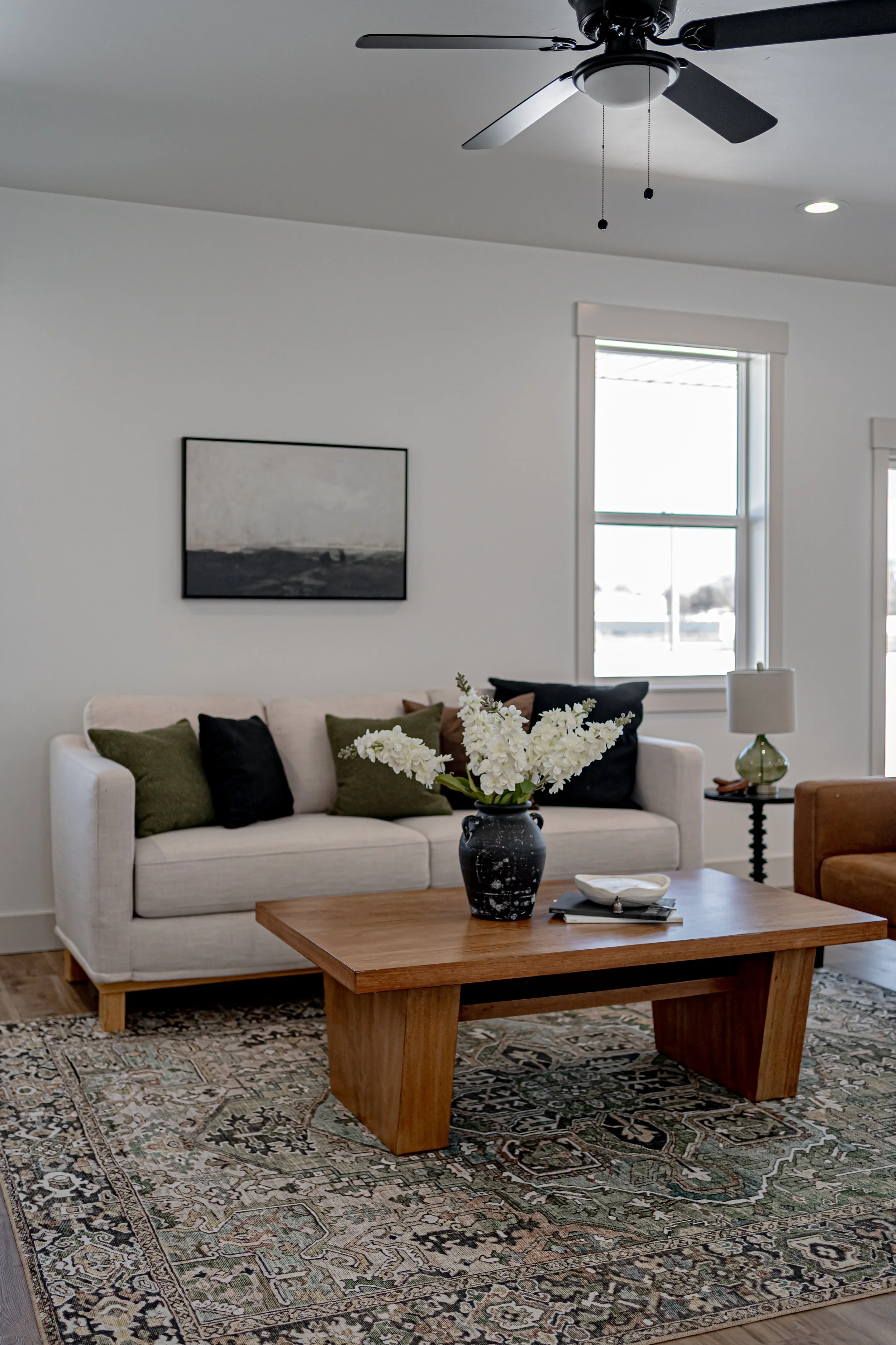 Idaho Falls real estate transaction coordination lifestyle image. Professional listing and contract services for Eastern Idaho agents by Roisum Admin.