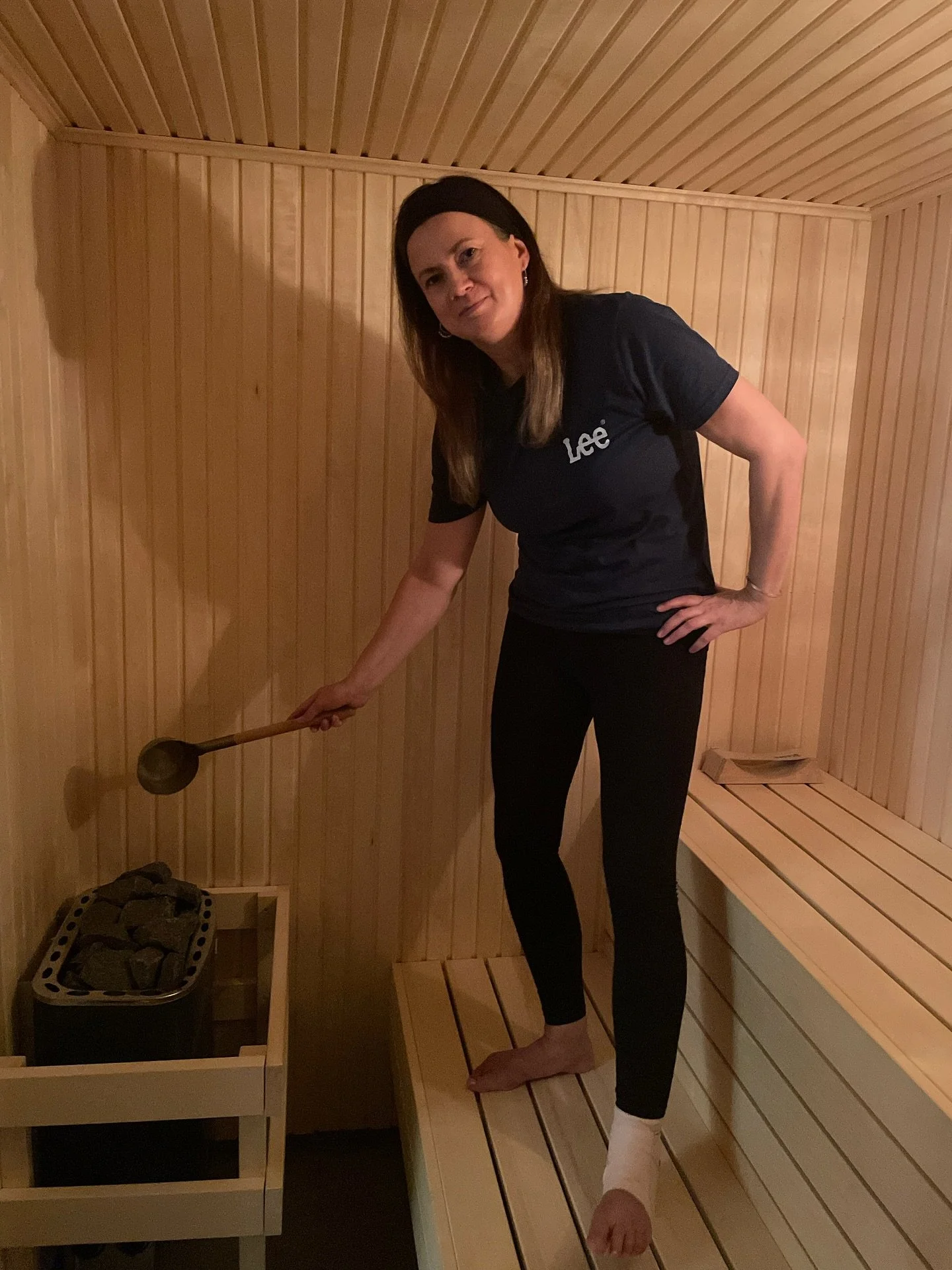 When your book has a spicy sauna scene and you can never prep the coals again without thinking of Jamie Butler. IYKYK. 

#snowedinwithascotsman #saunaromance #forcedproximitytrope