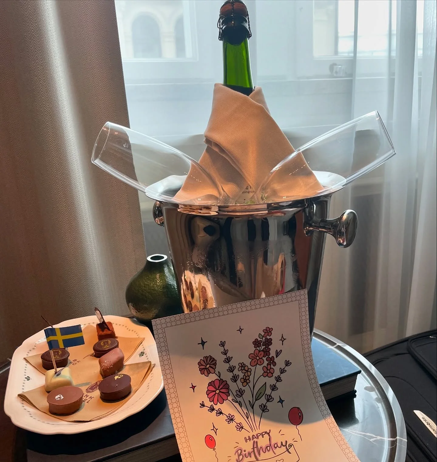 When it&rsquo;s your birthday, you fall on the street and duff up your ankle and the hotel comes through like this. Amazing! Thank you @bankhotelstockholm 💖