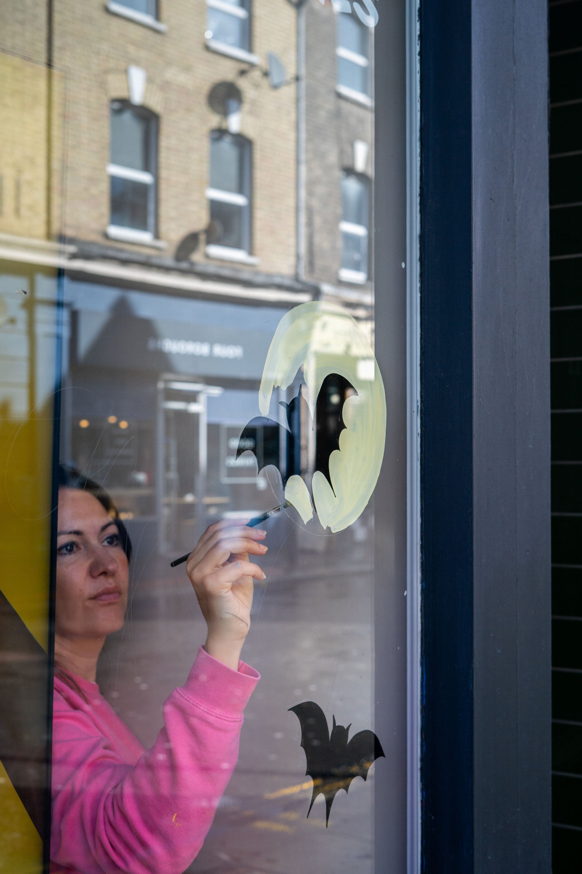 Creating Autumn window art that feels personal to your business 