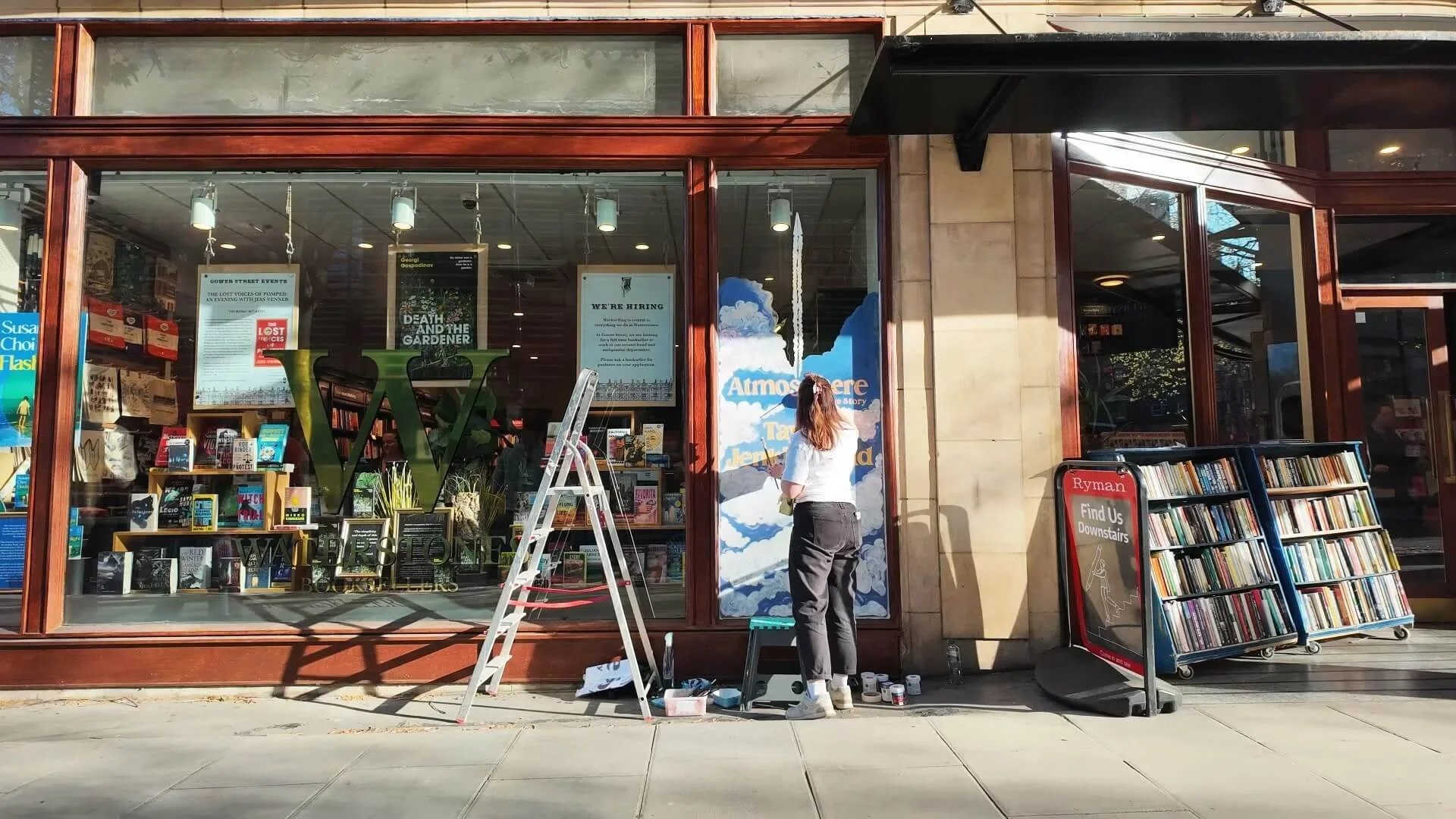How to commission effective window art