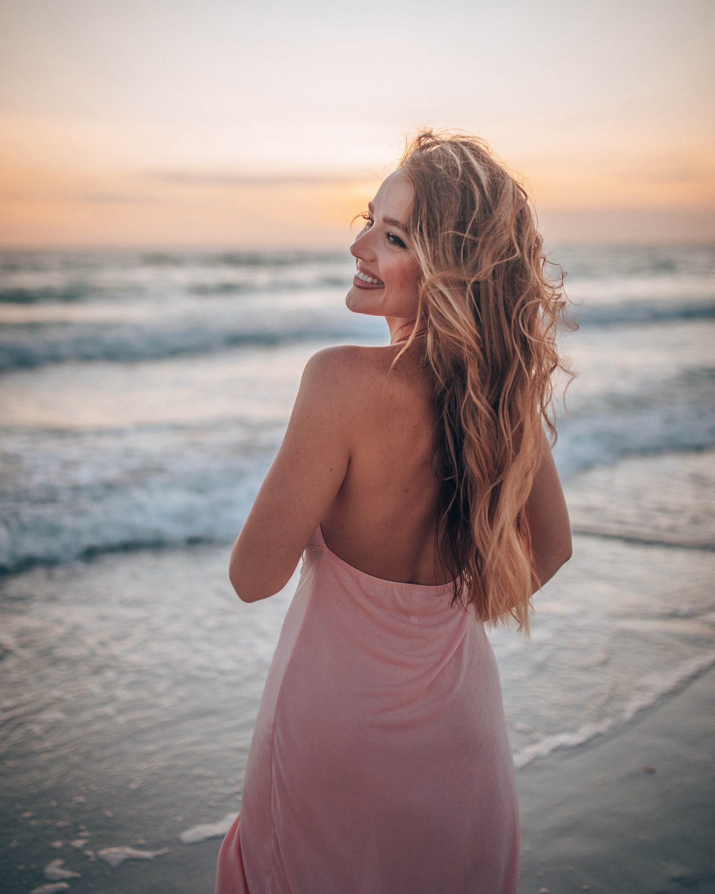 The time has come ✨ I&rsquo;m so thrilled to officially announce the first of what will be reoccurring Goddess sunset mini sessions! 📸

Join me in a sacred container at Sunset Beach on the evening of Thursday, September 26th at 6-8pm to explore your