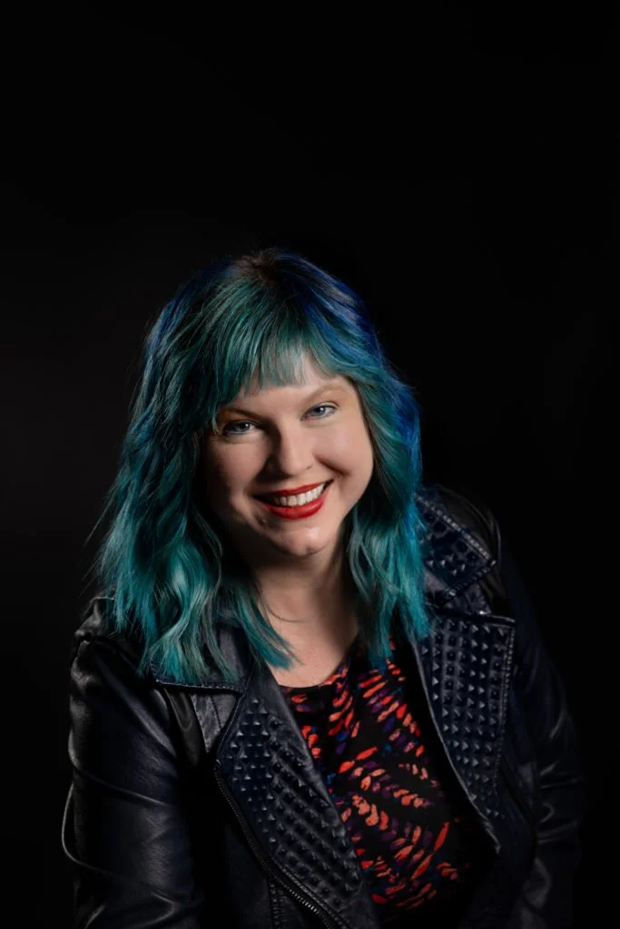 Gwenda Bond headshot