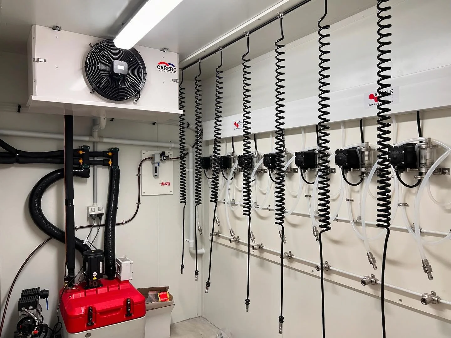 Installation for @cueandcrew Tuggerah
👉🏼 We service all across Sydney and the Central Coast.
&bull;
&bull;
#mytechrefrigeration #allthingsrefrigeration #refrigeration #commericalrefrigeration #installation #service #maintenance #centralcoast #resta
