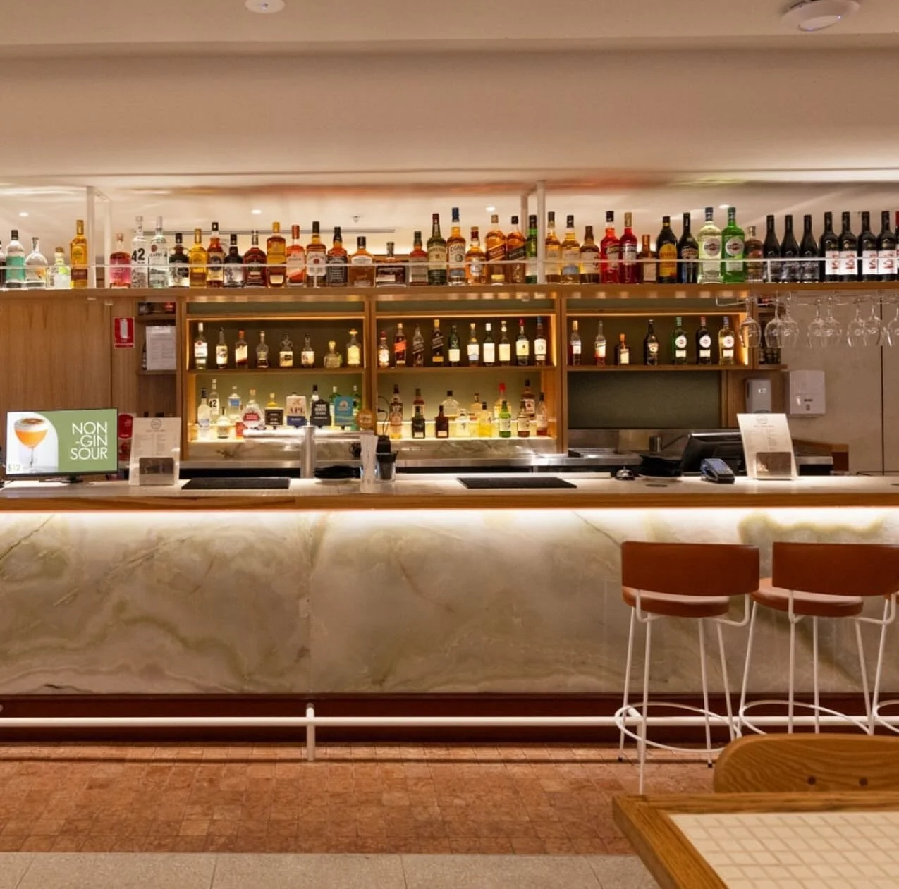 The satisfaction of the finish product. This project for @lukesbistroandbarsydneyairport @sydneyairport completed last year.
&bull;
&bull;
&bull;
#mytechrefrigeration #mytech #lukeskitchensyd #refrigeration #commercial #beersystem #restaurant #instal