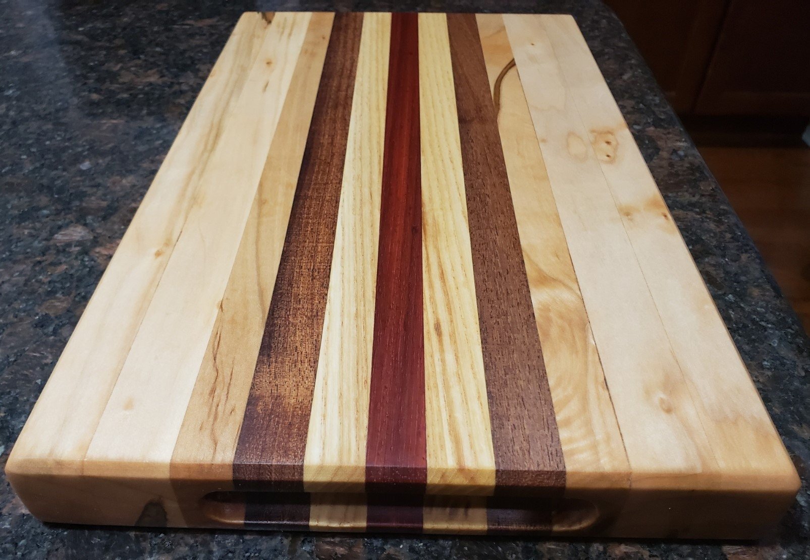 https://i.etsystatic.com/33342676/r/il/43e5d6/3735483518/il_fullxfull.3735483518_4r2f.jpg