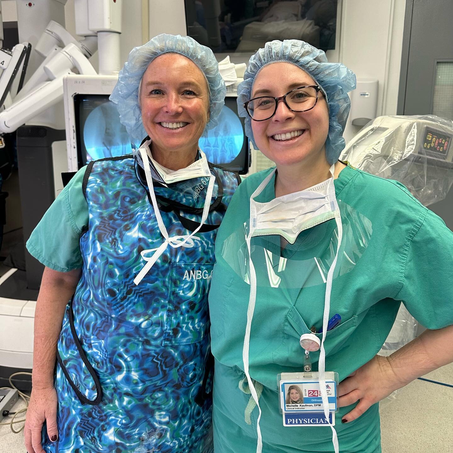 Scrubbing in together and celebrating 2 years with Dr. Kaufman! We are so grateful for the dedication and expertise that she has brought to our practice! 🌟🌟🦶🏼

#podiatry #footsurgeon #womensupportingwomen