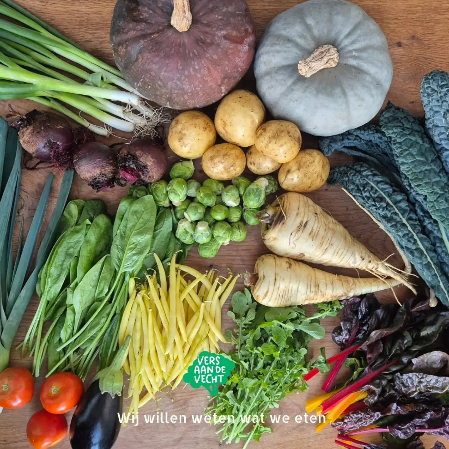 &bull; Oogstkrat week 42 &bull;

Wat zat er deze week in het oogstkrat?

Rode biet
Aardappels
Aubergine
Spruitjes
Tomaten
Sperziebonen
Rucola
Pastinaak
Palmkool
Spinazie
Pompoenen
Prei
Lente ui

#zelfoogsttuin #biologisch #zelfoogst #duurzaam #oogsth