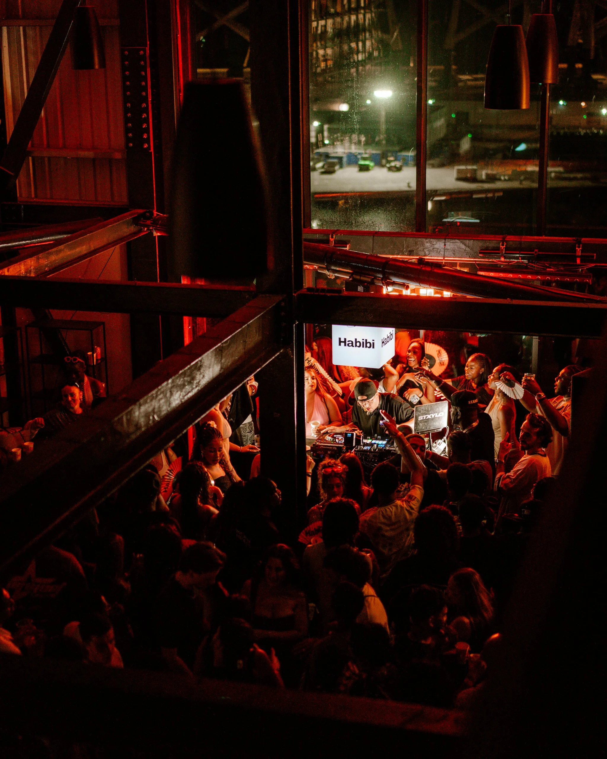 Habibi DJ and crowd