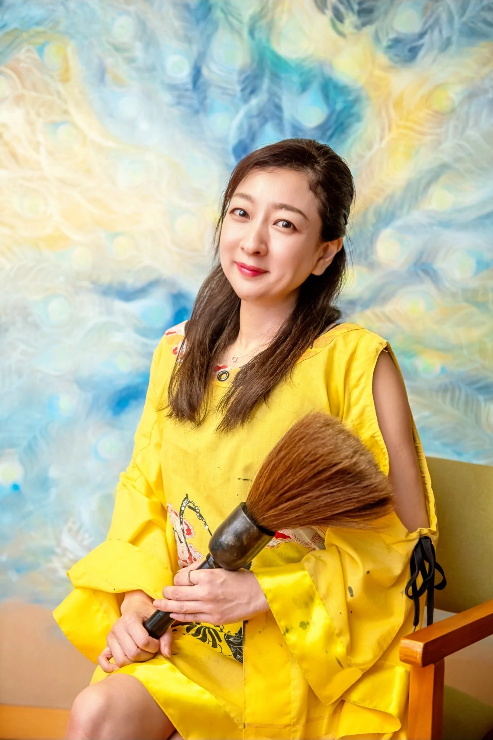  MIORI 
描かれたものだけが全てではなく『余白』こそ大切なアートである。国境や世代を超えて心を繋ぐ、心の余白に向き合う作品となることを願う。