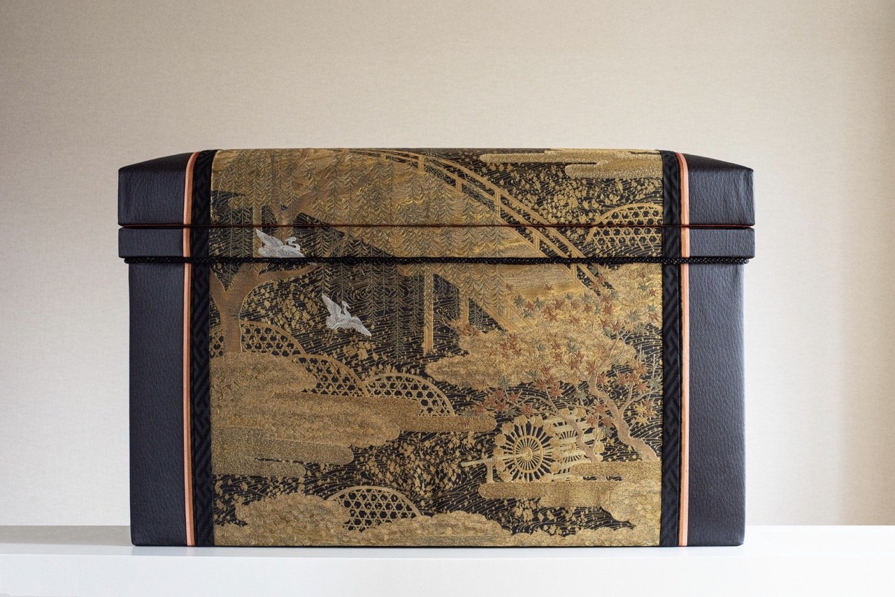 Kinshu-Autumn Brocade Chest