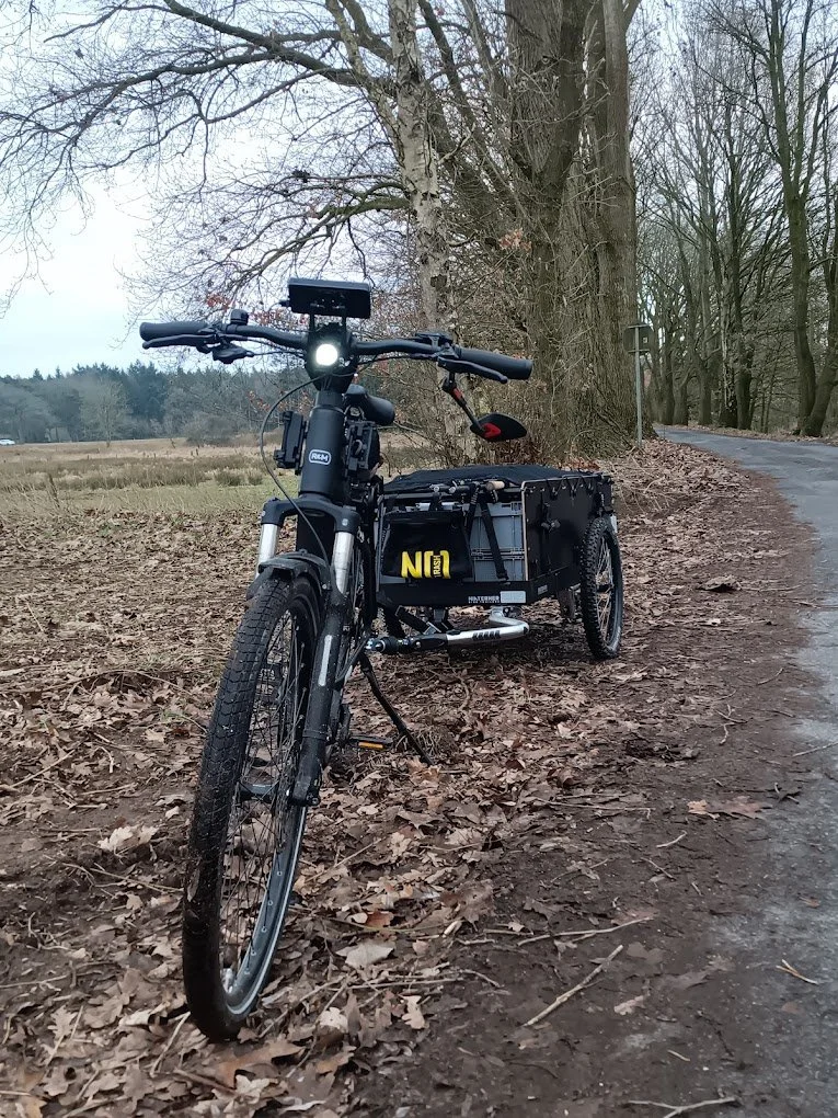 Fahrradanhänger Hinterher Hxxxl Angeln 05.jpg