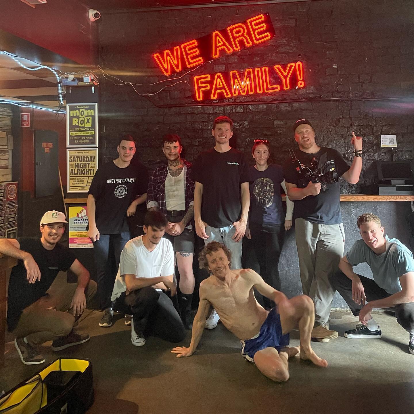 Epic crew shooting the new @lucabrasitassie clip, absolutely loved the hazy vibe and bar straddling Y-front dance moves.
Thank you @nickjsullivan @stevenbarnard00 @tommirock @katetealspicer @linear.wave.sampler @thefamilyhotelnewcastle