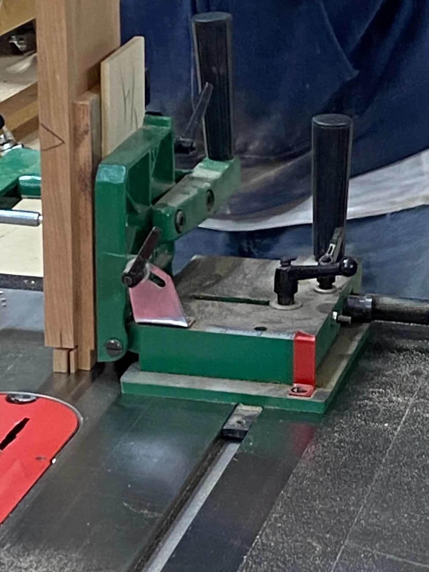 It was gadget night at the shaker table class last night.
#shakerstyle #woodworkingcommunity