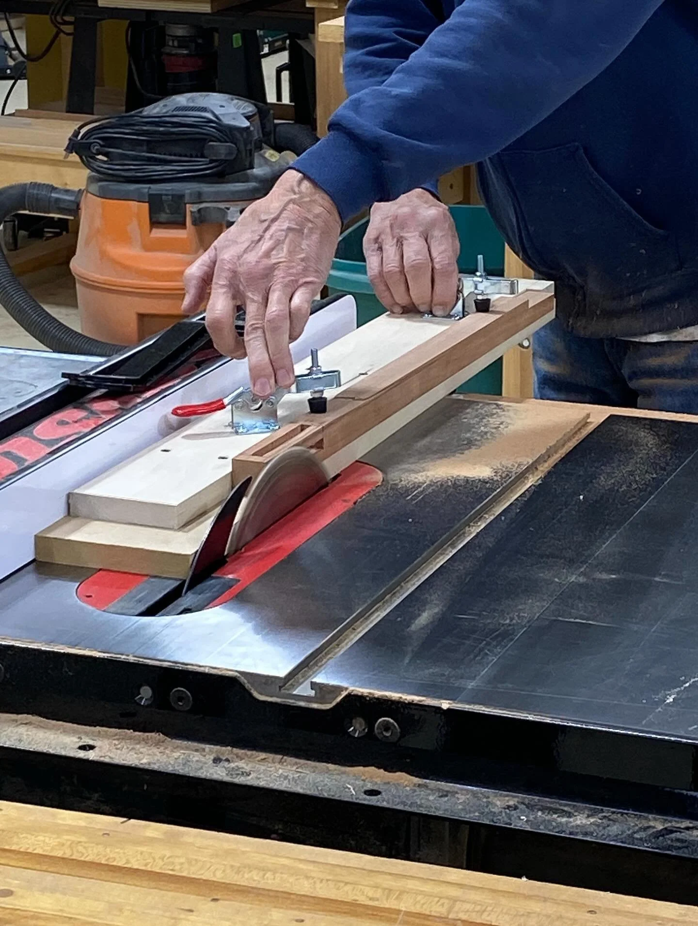 Final night of Shaker table class. #woodworkingcommunity #shakerstyle