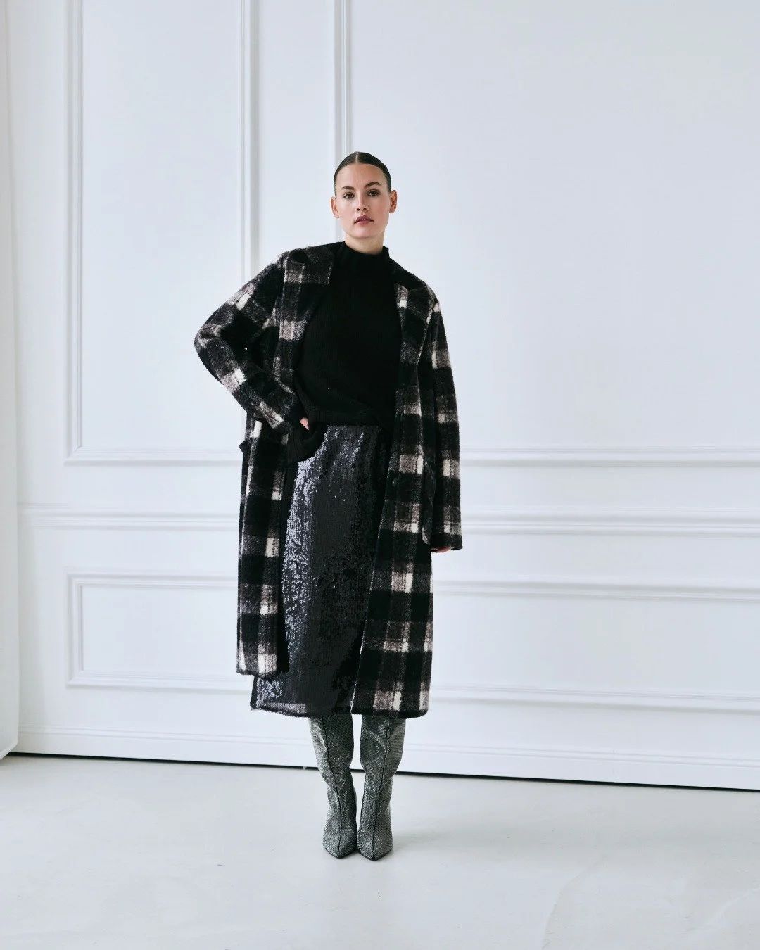 Milano Italy
Collection WINTER 2025 - drop September
#milanoitaly #milanoitalyfashion #ultimofashion #septembercollection #wintercollection #collectionwinter25 #fashiondob #fashion #ultimofashiongroup