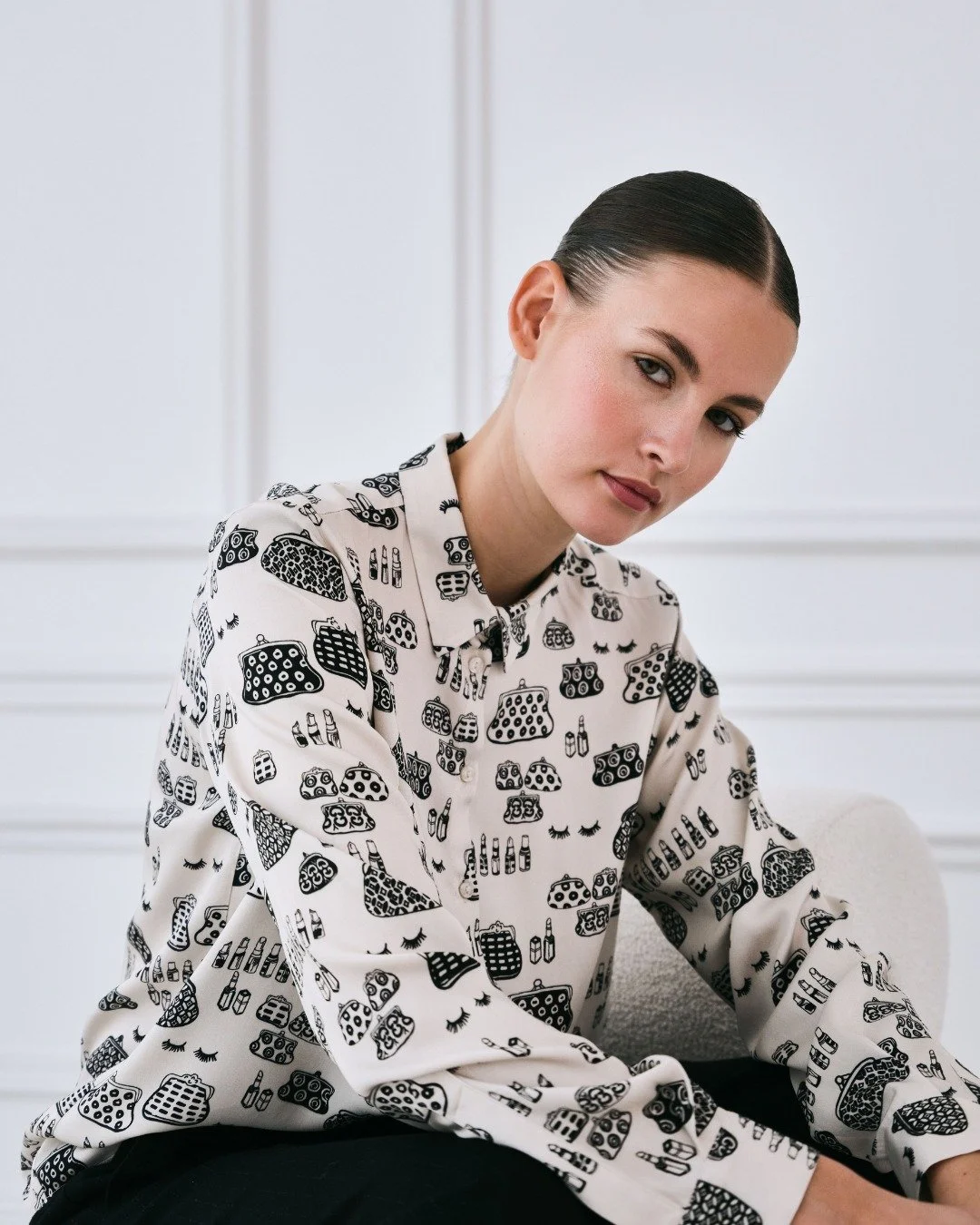 Milano Italy
Collection WINTER 2025 - drop September
#milanoitaly #milanoitalyfashion #ultimofashion #septembercollection #wintercollection #collectionwinter25 #fashiondob #fashion #ultimofashiongroup