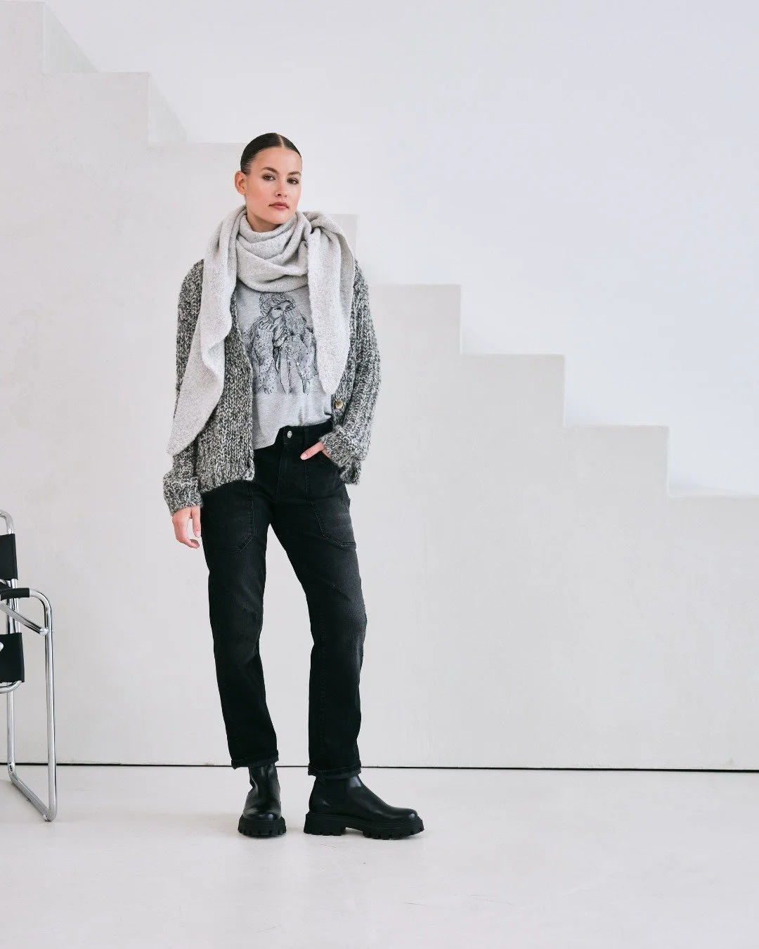 Milano Italy
Collection WINTER 2025 - drop October
#milanoitaly #milanoitalyfashion #ultimofashion
#octobercollection #wintercollection #collectionwinter25
#fashiondob #fashion #ultimofashiongroup