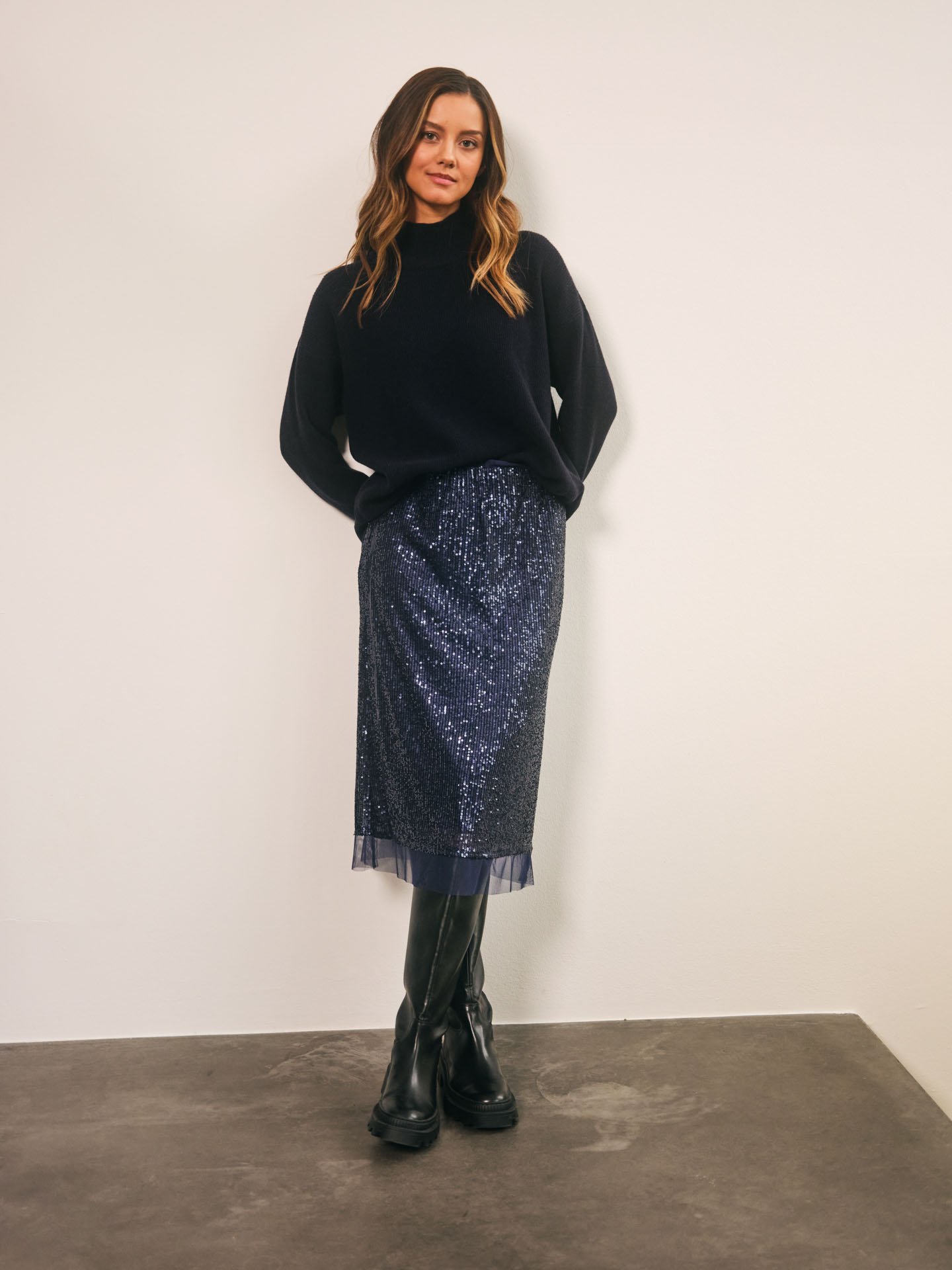 PULLOVER
34-5367-9775
SEQUIN SKIRT
34-7118-1257