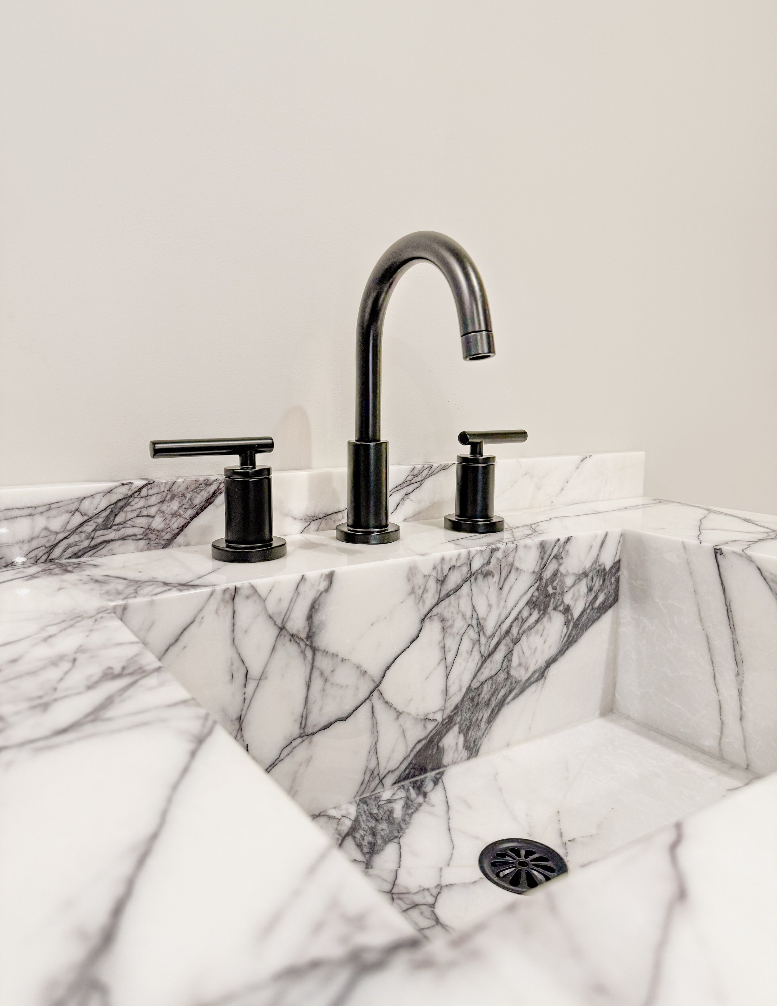 Floating Integrated Showroom Sink.jpg