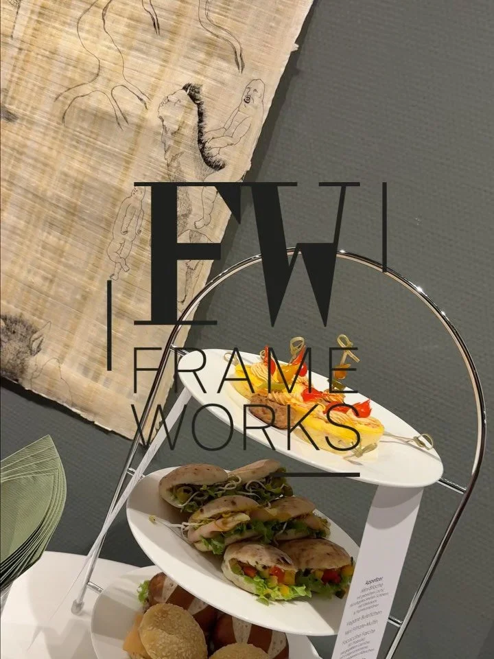 Werbung - @frameworksberlin ist unser exklusiver Rahmen Partner bei der diesj&auml;hrigen HEUSSEN Perspectives Award Ausstellung! Wundersch&ouml;ne handgemachte Bilderrahmen nach Ma&szlig;, die f&uuml;r euch von einem tollen Team in Berlin hergestell