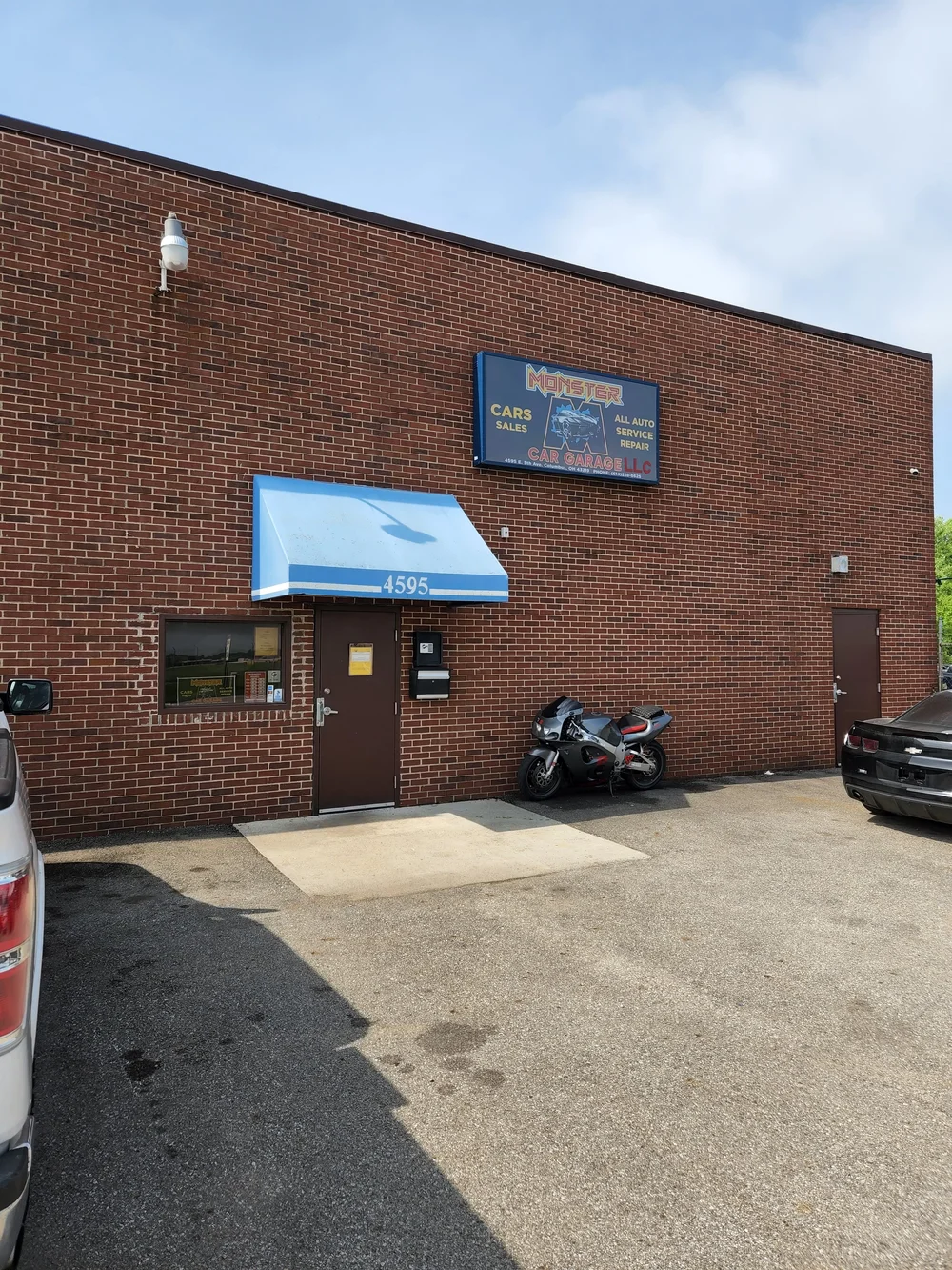 4595 East Fifth Avenue Columbus, Ohio — Oxford Realty Advisors