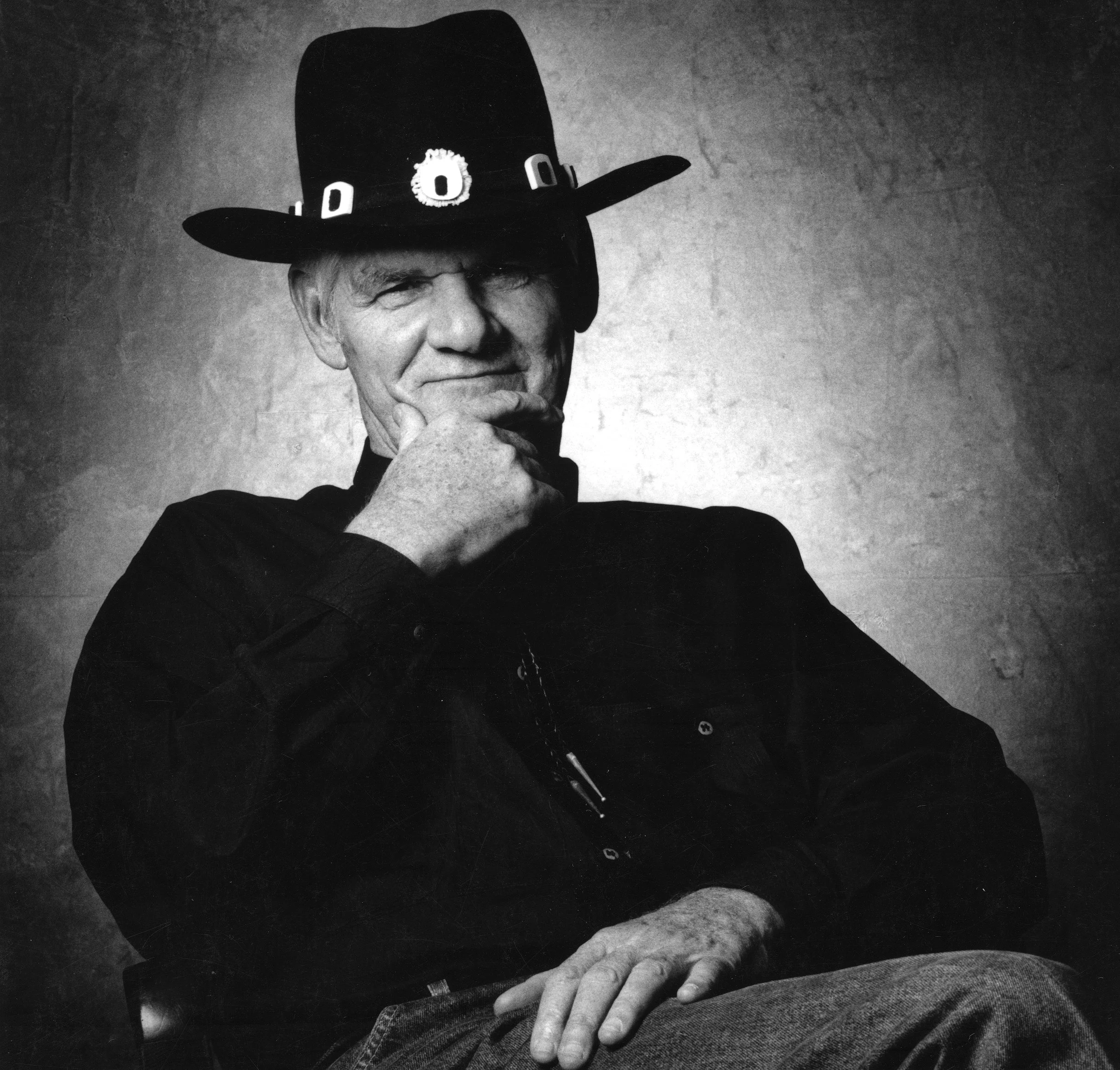 HARLAN HOWARD; 1927-2002 / Studio portrait: 1988