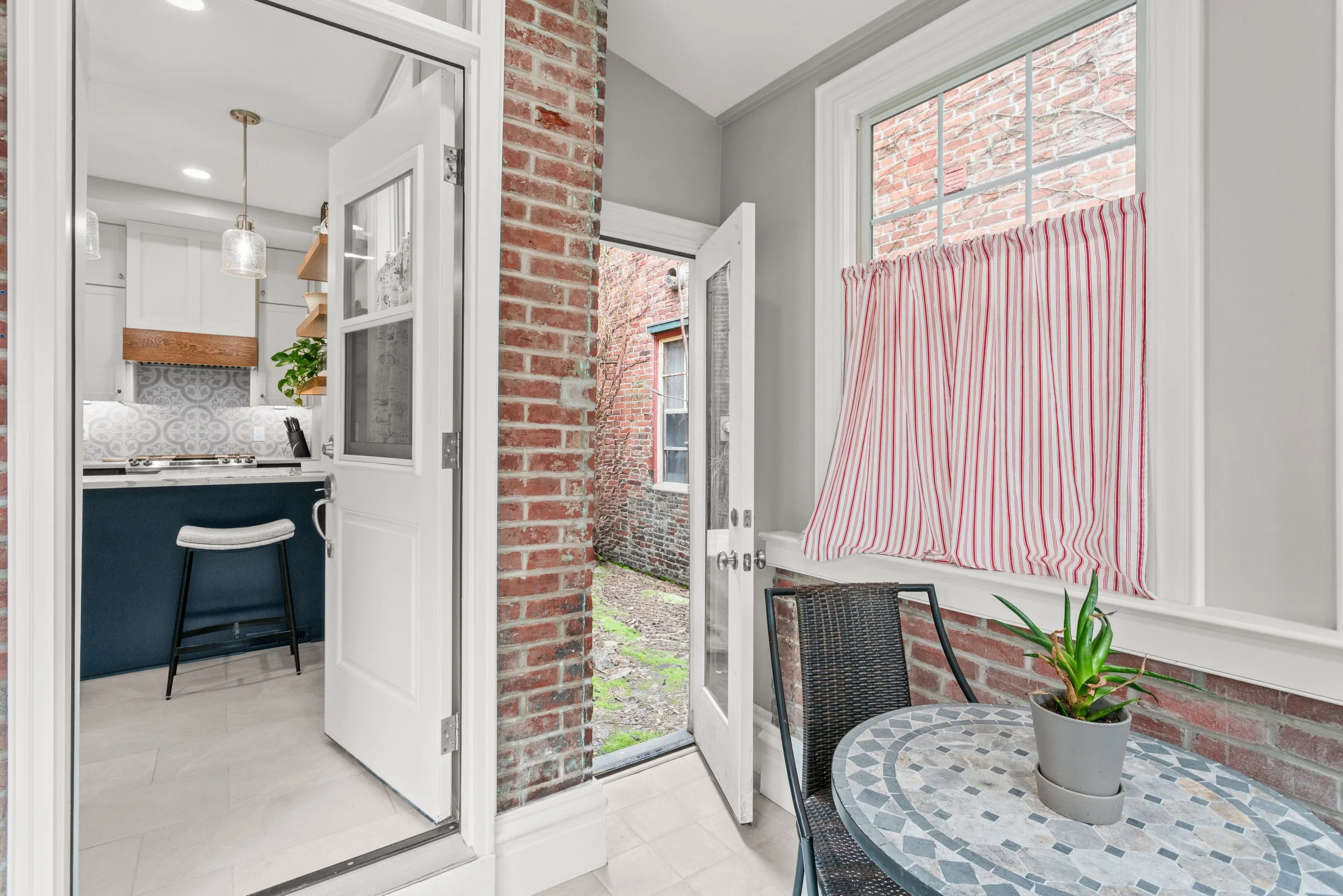 Mexican War Streets Kitchen Sunroom8319_print.jpg