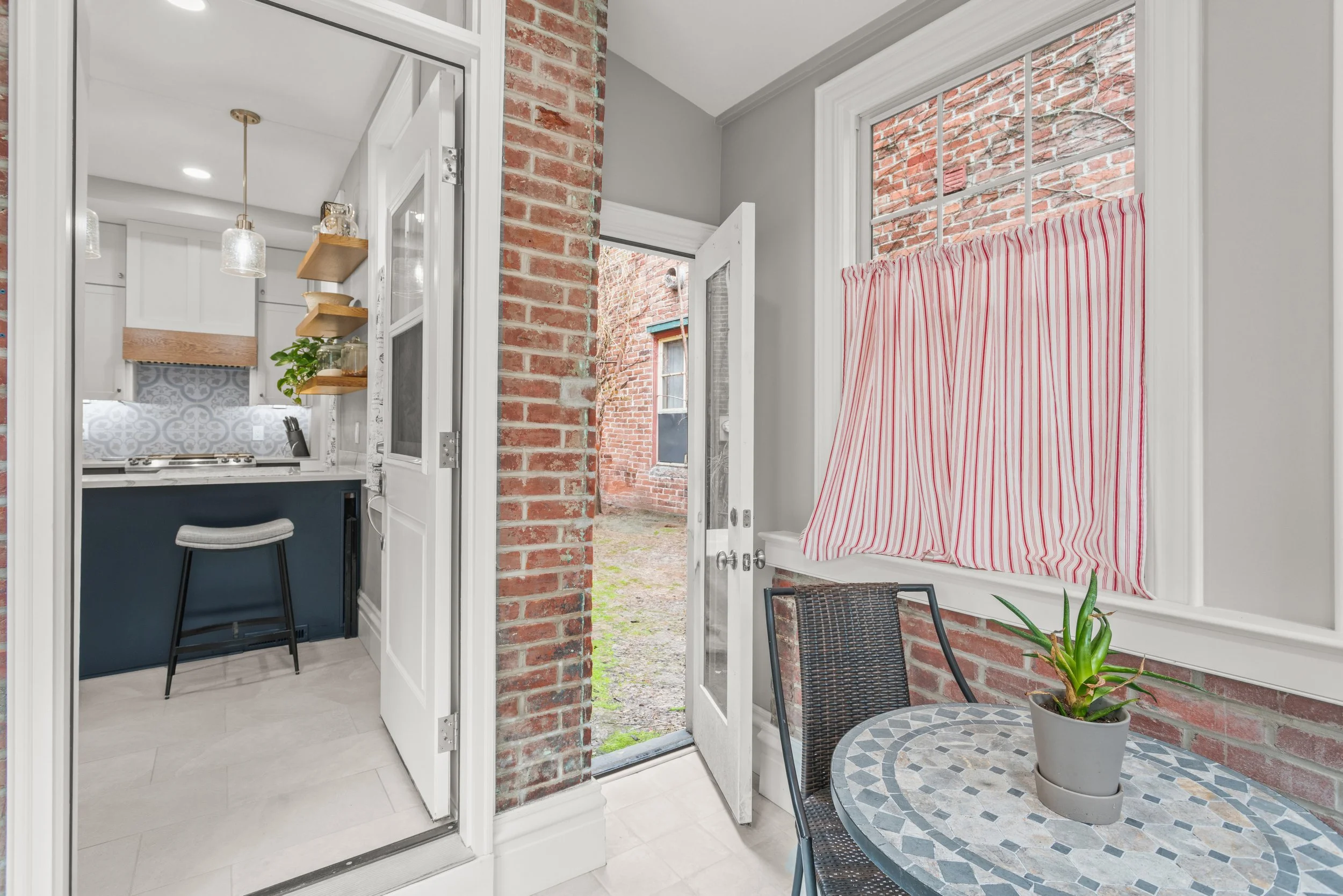 Mexican War Streets Kitchen Sunroom8326_print.jpg