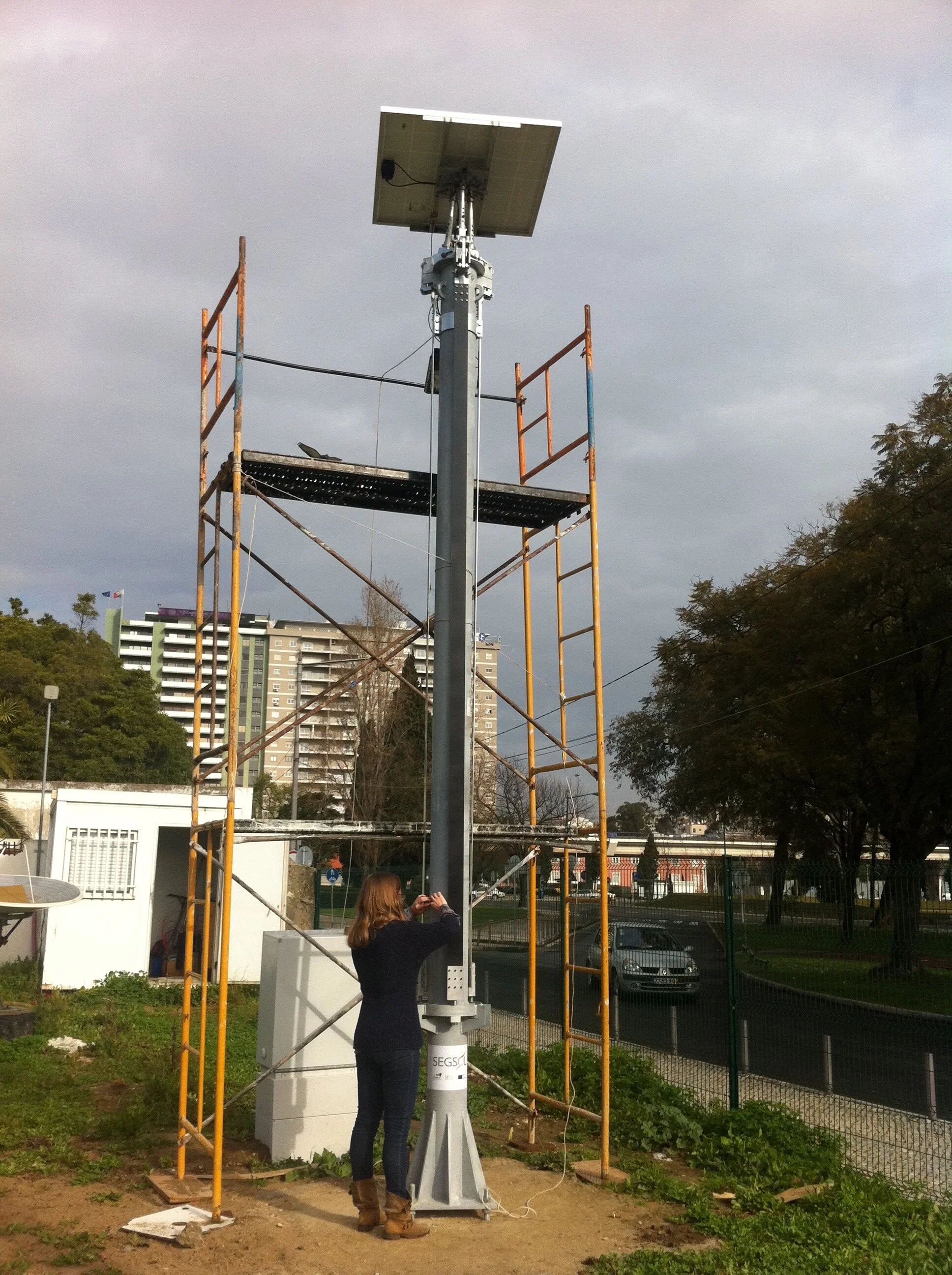 Researchers of the IDL Developed Prototype of a Passive Solar Tracker System