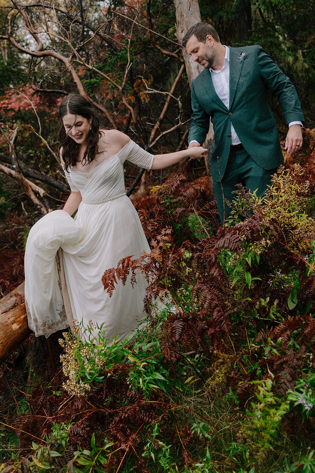A Fall Camden Maine Destination Wedding - Bride and Groom Portraits - Destination Wedding Photographer (18).jpg
