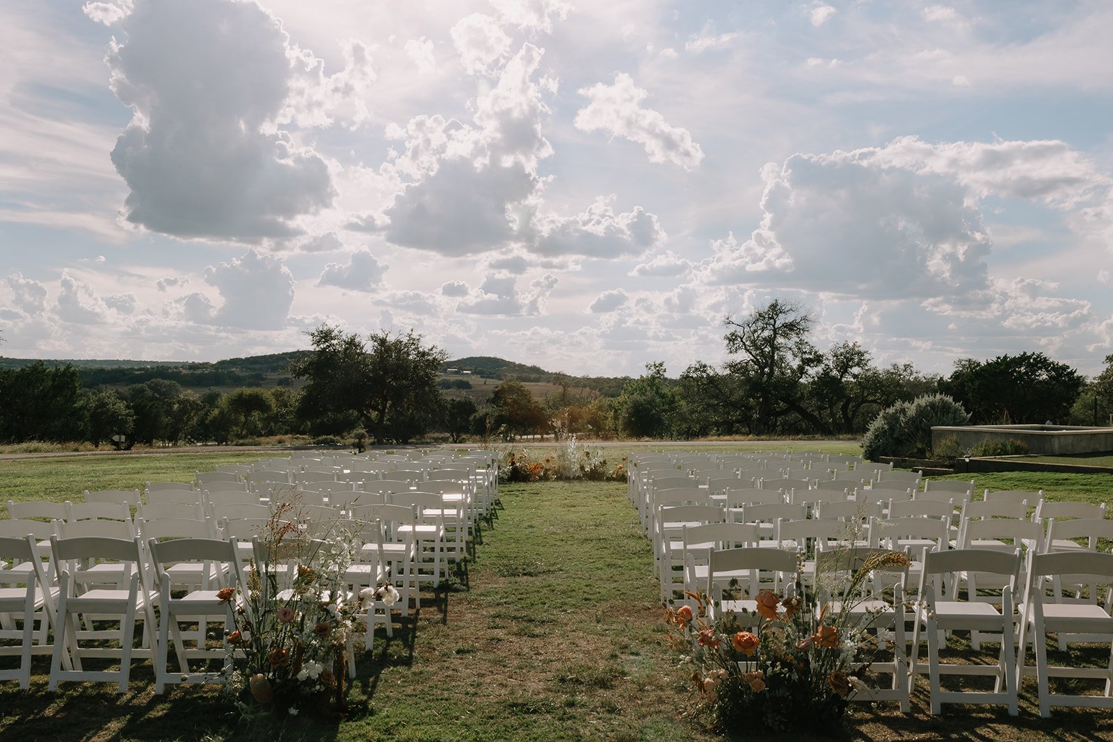 A Modern Barn Wedding Venue Camp Hideaway in TX - Texas Wedding Photography - Natalie Nicole Photo (5).jpg