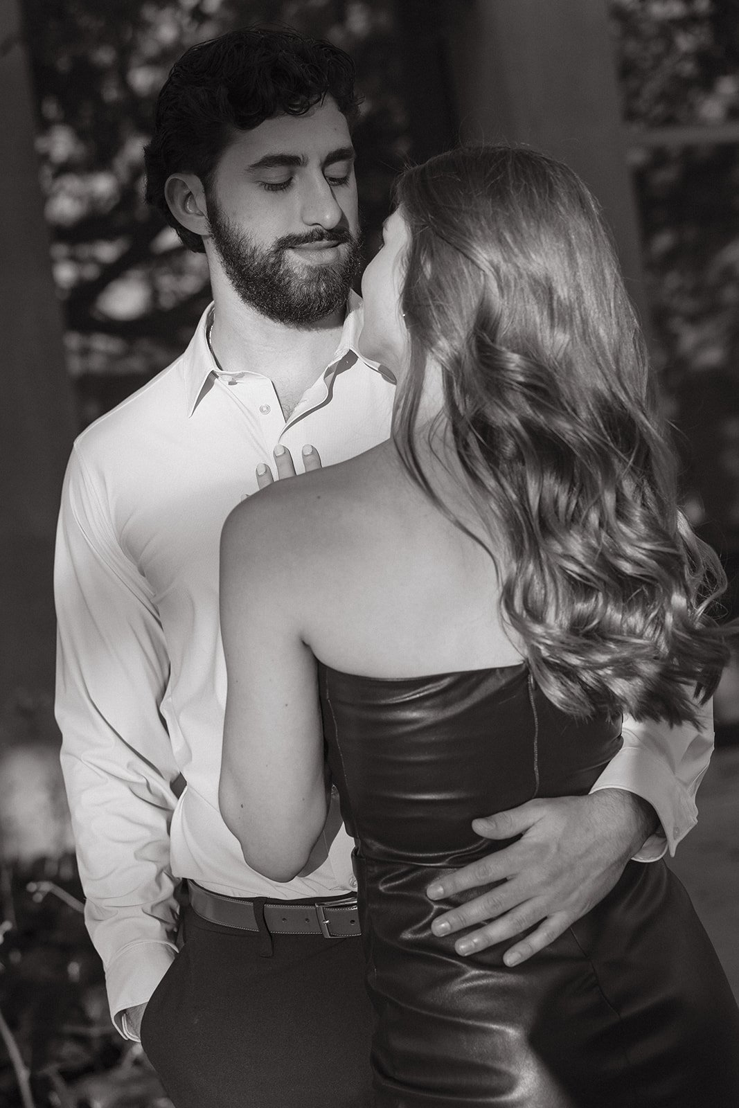 Modern Houston Engagement Photos - Houston Cuples and Wedding Photographer - Natalie Nicole Photo (44).jpg
