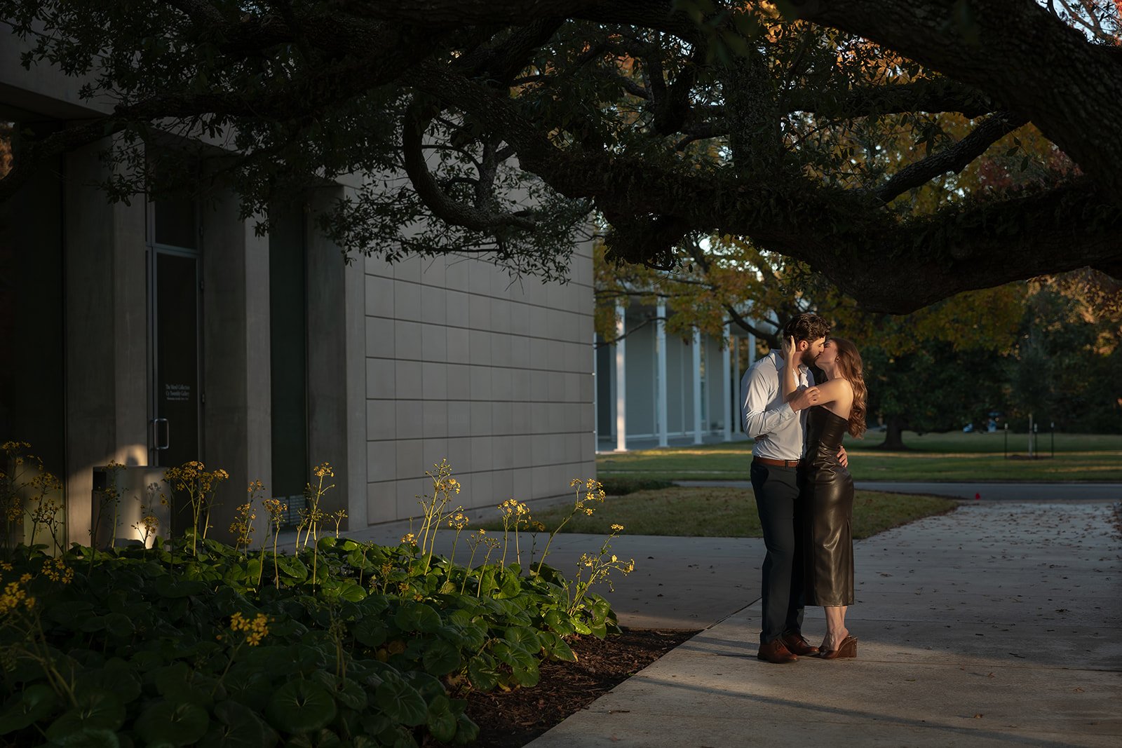 Modern Houston Engagement Photos - Houston Cuples and Wedding Photographer - Natalie Nicole Photo (46).jpg