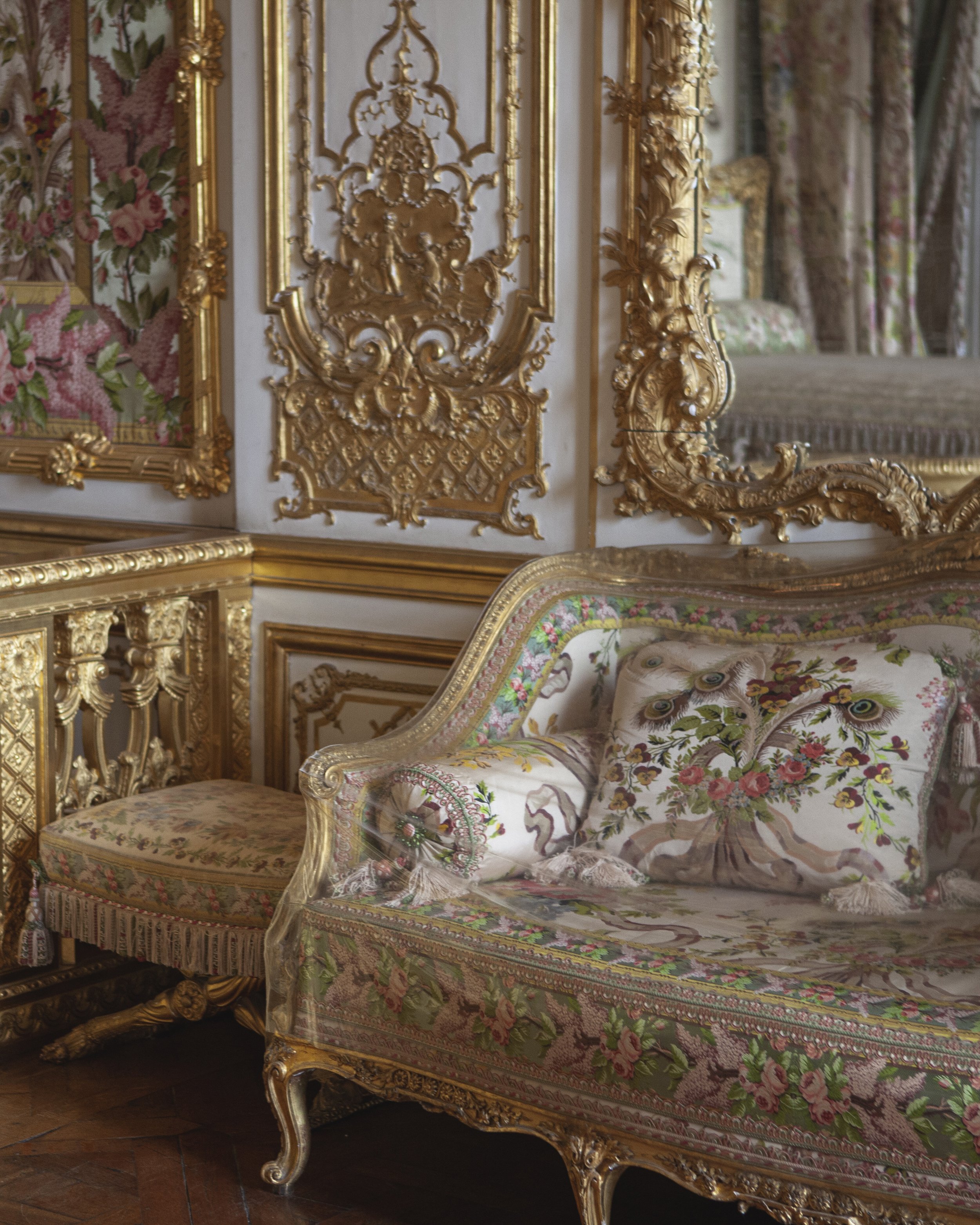 Craftsmanship at Versailles | The Queen's Suite
