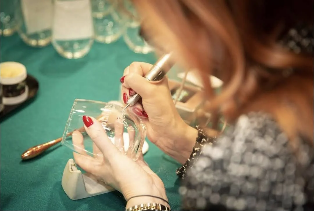 Live Event Engraving: What It Is, Why It Wows, and How to Book It