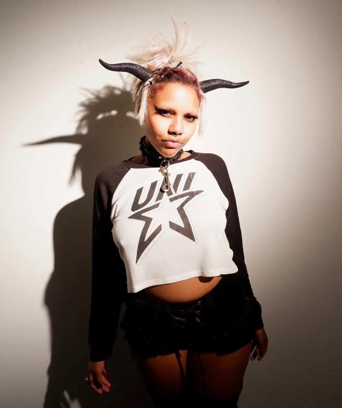 Star Black Raglan Crop 1.JPG