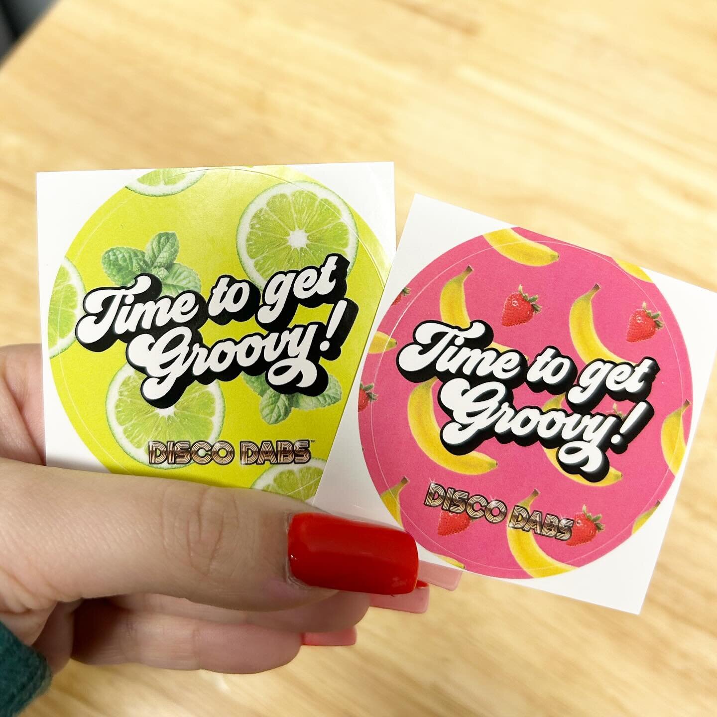 Have you tried our Disco Flavors flavored carts? They currently come in 3 flavors: Apple Blast, Mojito, &amp; Strawberry Banana🍏🍋🍓

What flavors do you want to see next? 
.
.
.
.
#discoflavors #stickers #discodabs #flavoredcart #mojito #appleblast