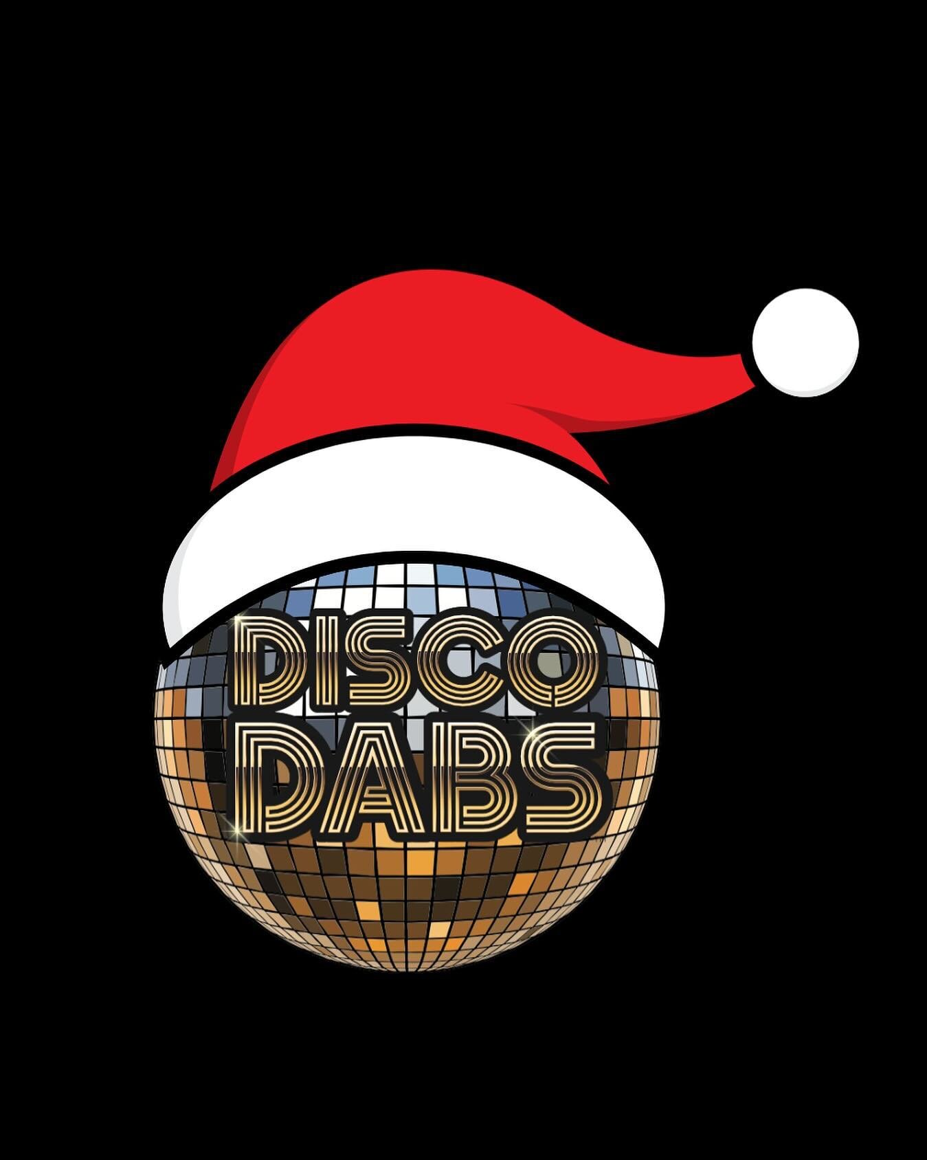 Merry Christmas from The Disco Dabs Squad🪩🎅🏼
.
.
.
.
#hopeyourholidaysarelit #happyholidays #dabbingthroughthesnow #funkyfestivities