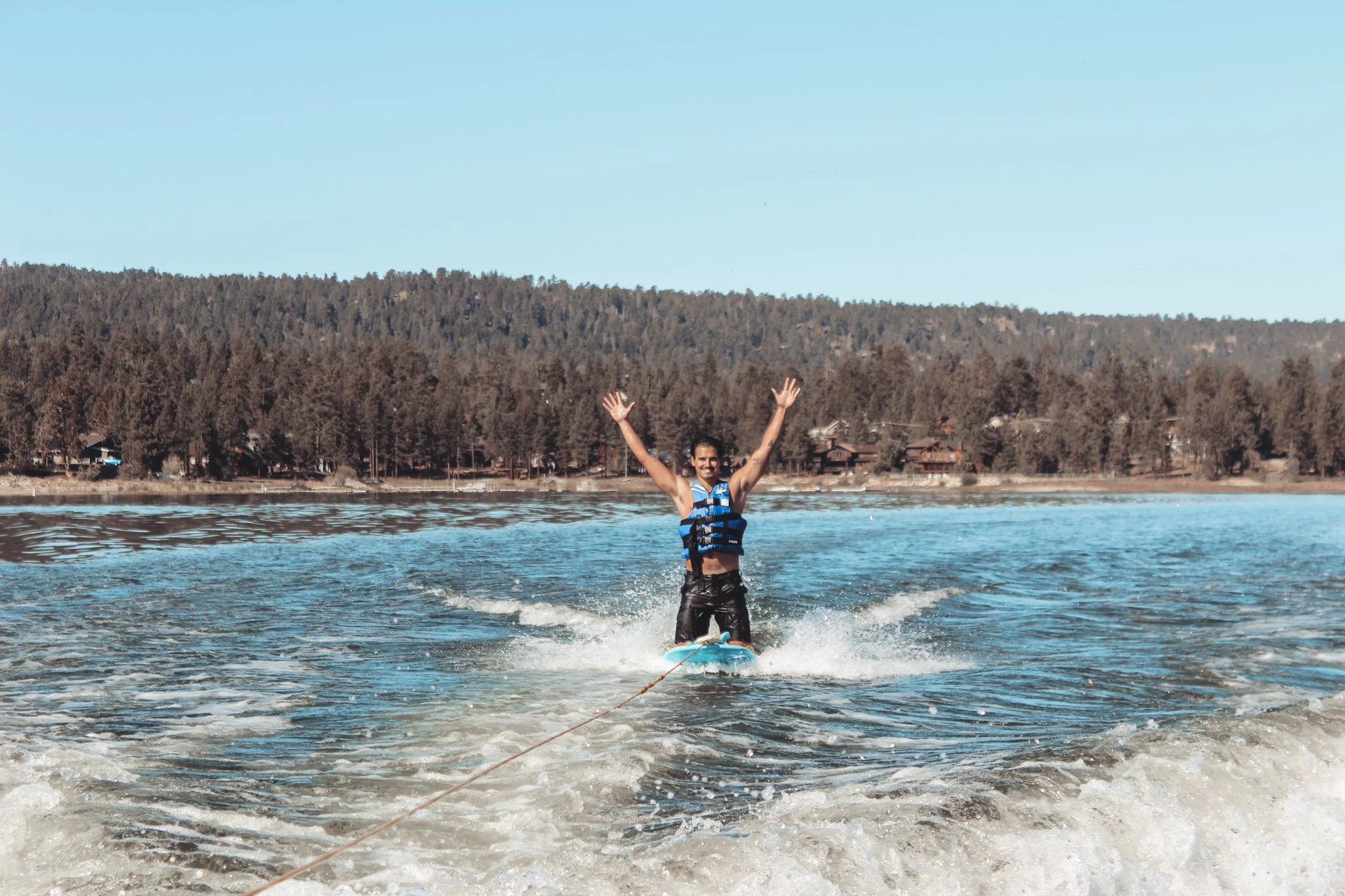 The Zup board is an easy entry into Watersports, a good option for the whole family to enjoy Big Bear Lake.