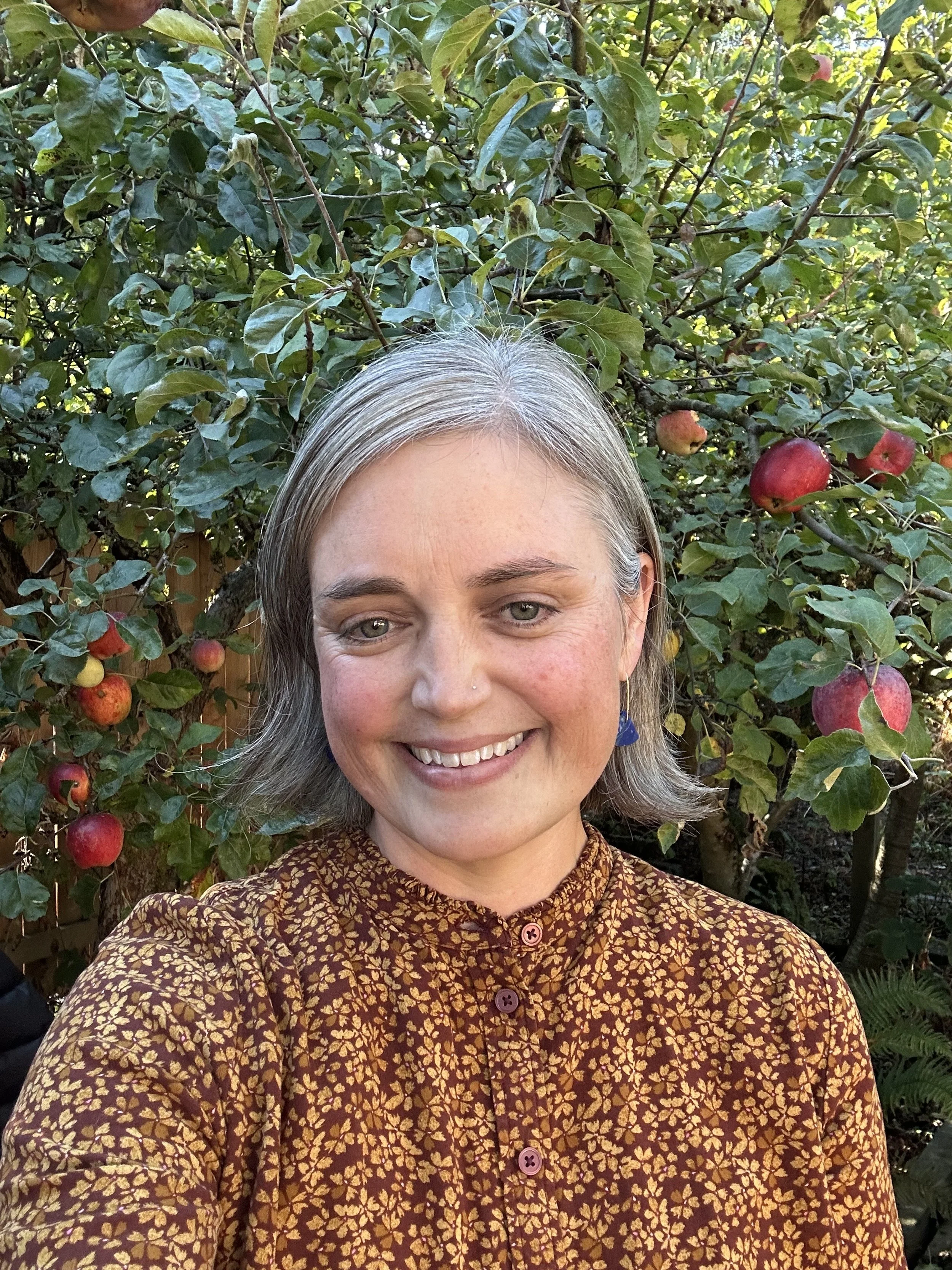 Bio photo Claire.jpeg