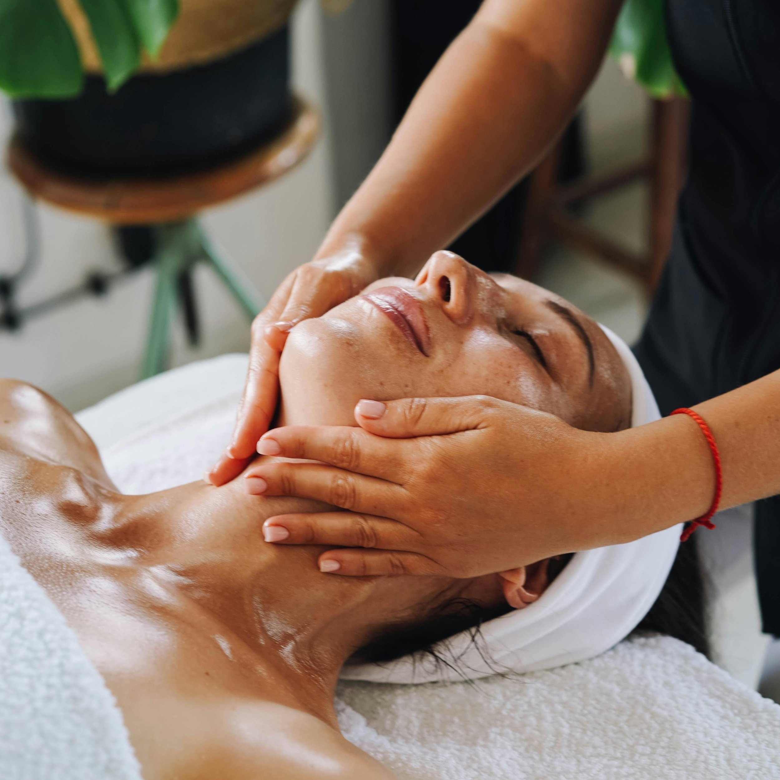 Kurz Bukálna a lymfatická masáž tváre 190,- EUR  