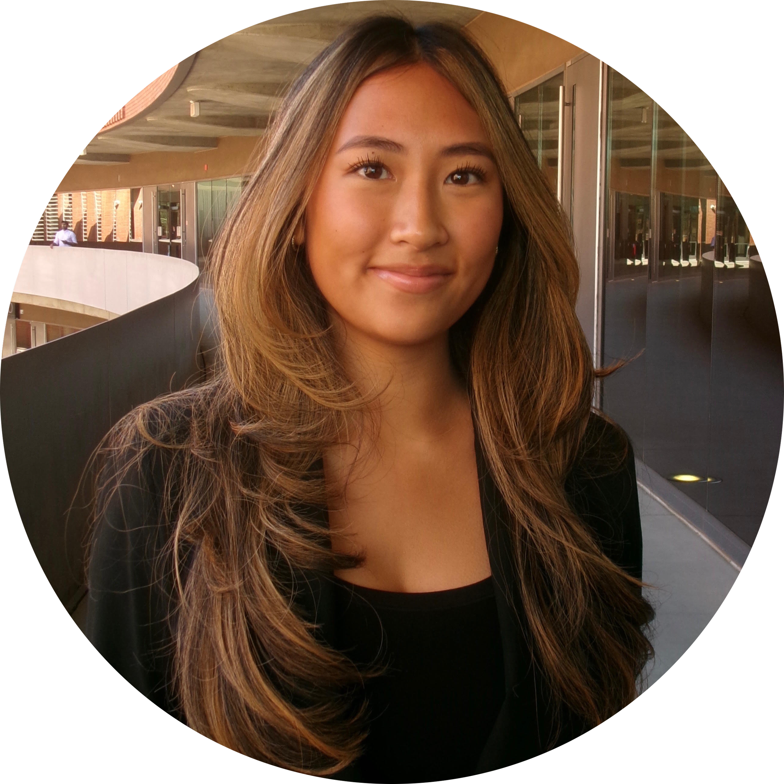 Leah Ngugen headshot