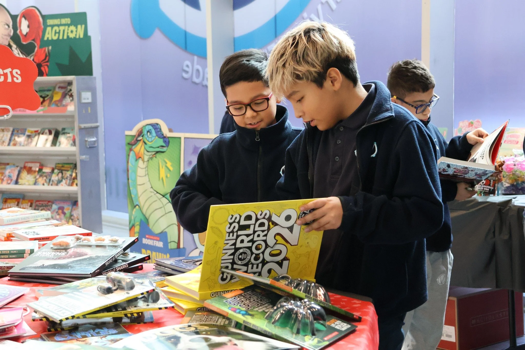 📚 The Scholastic Book Fair is taking place this week! 🎉 As a reminder, the Book Fair will be open to families during Family Conferences this Thursday and Friday!