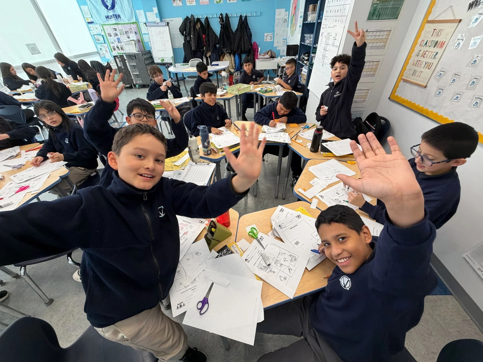 Fun with 5th Grade in Science class 🧪💙