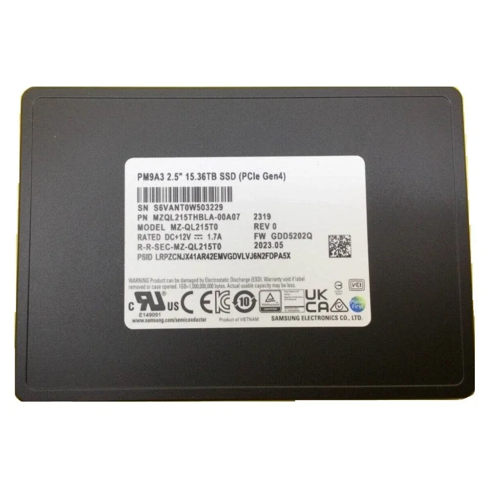 Samsung 15.36tb SSD PCLe Gen4 MZQL215THBLA-00A07  2.webp
